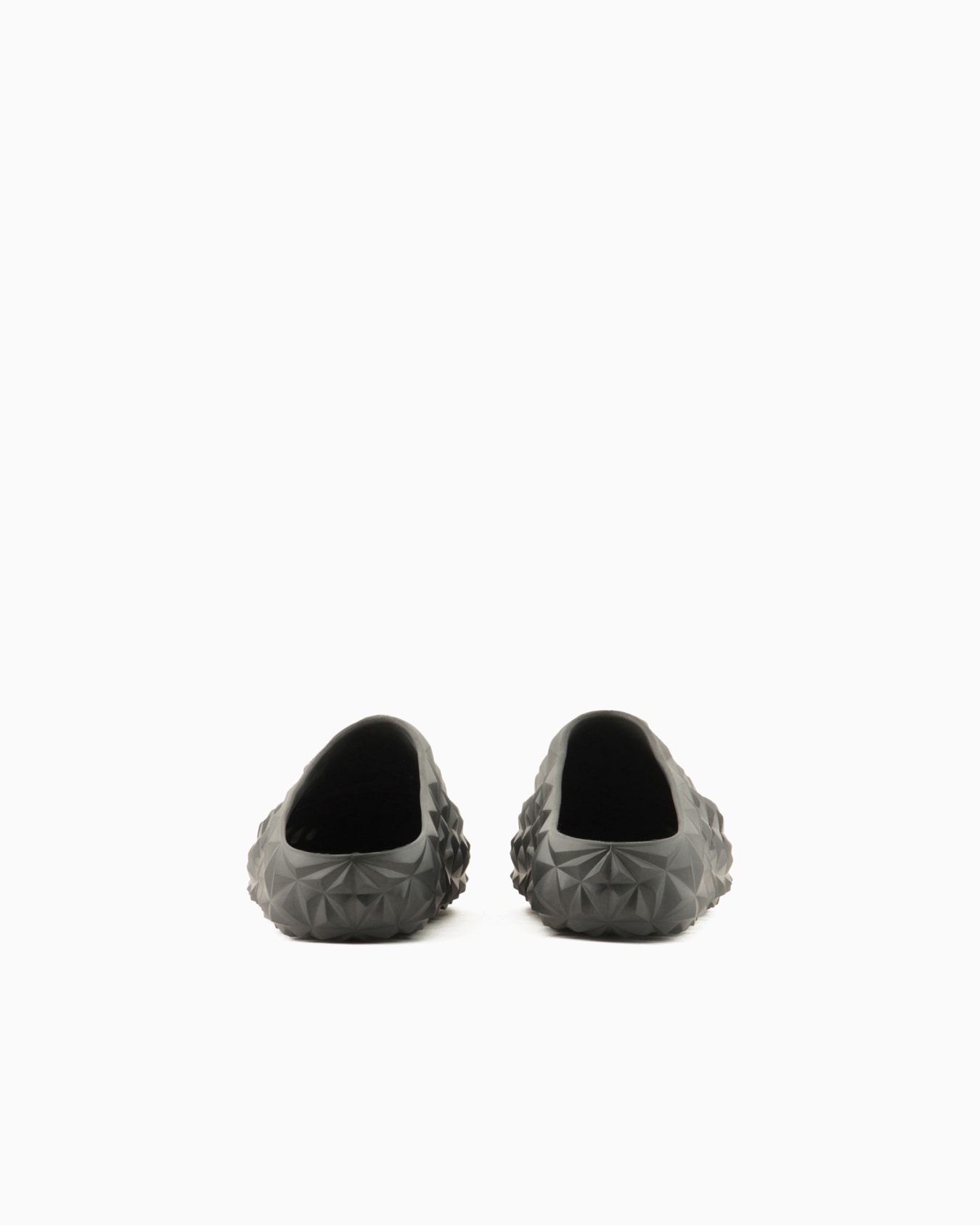 Sandalias con motivo geométrico tridimensional Diapositiva 3