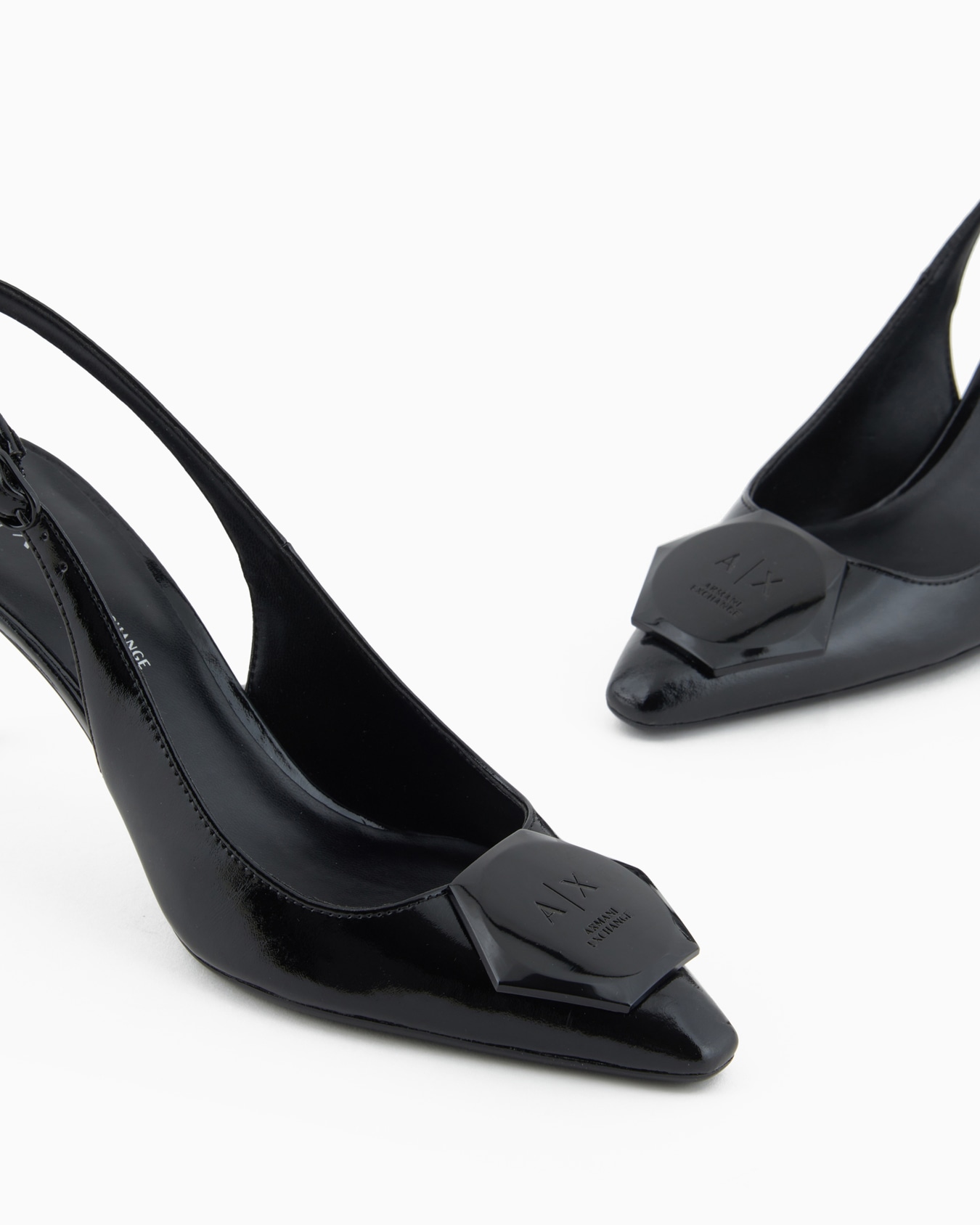 Slingback verni à talon avec logo Diapositive 4