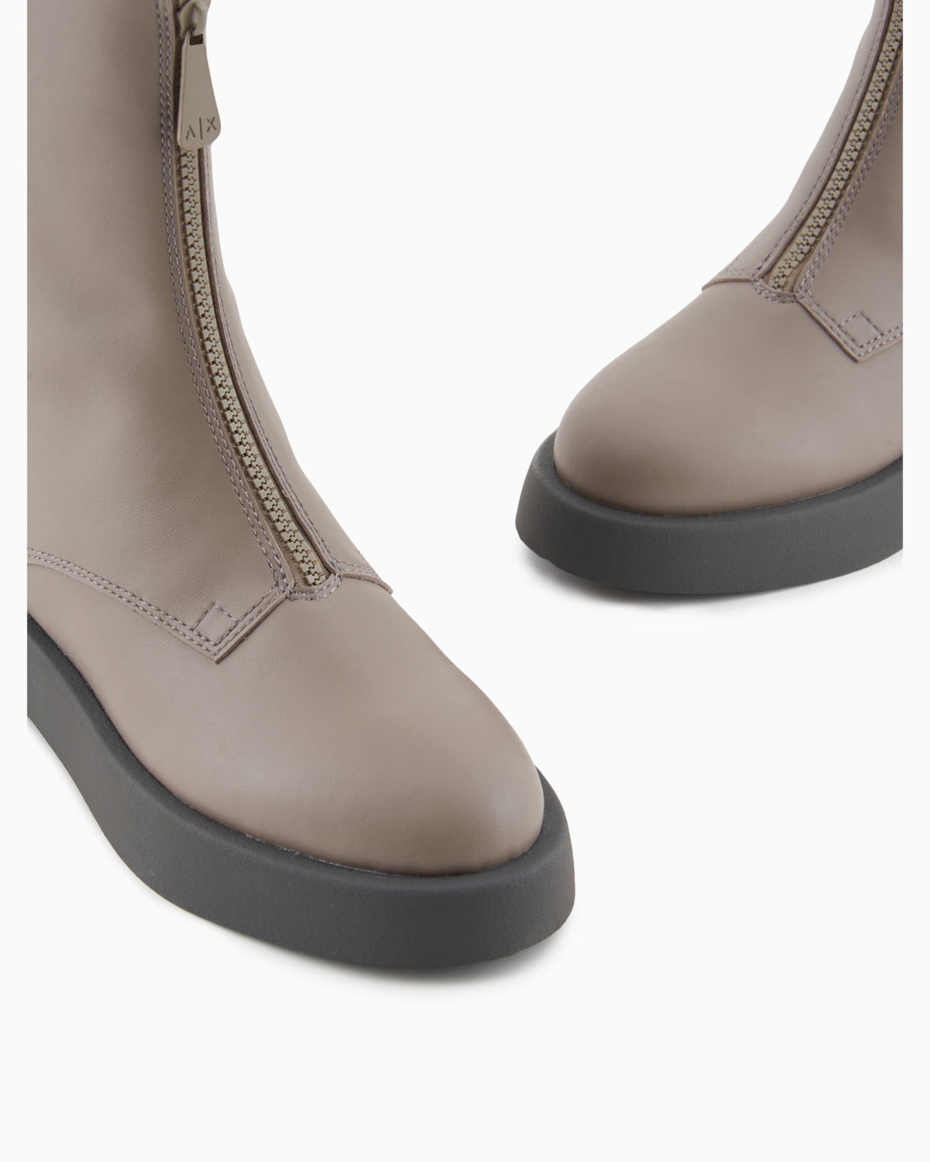 Combat boots with elastic and zip Slide 3