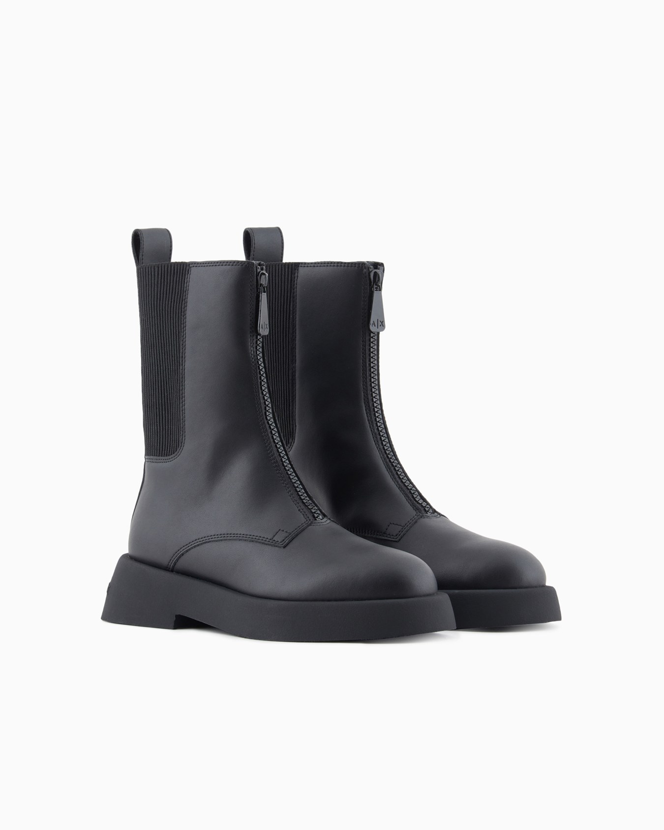 Botas militares con elástico y cremallera. Diapositiva 1