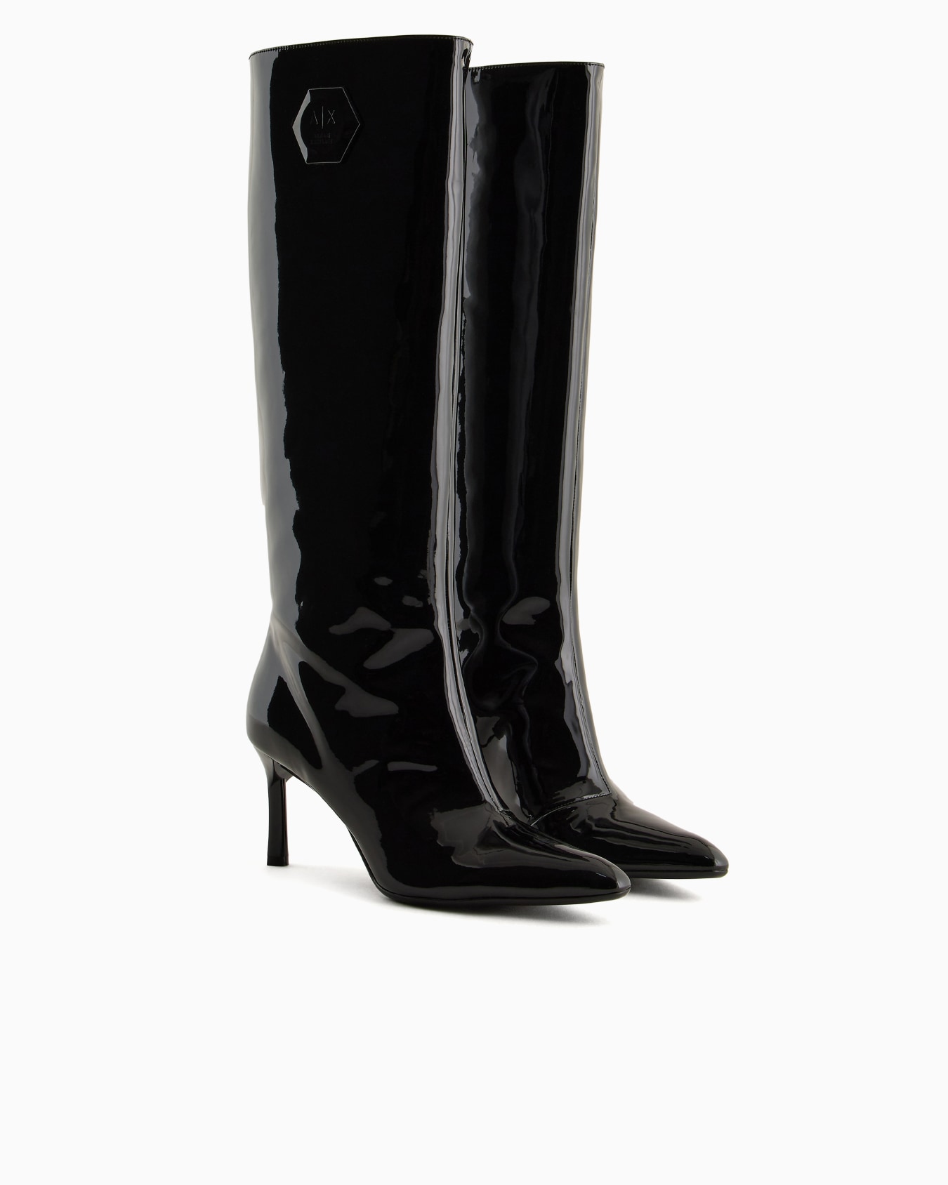 Botas de charol brillante con tacón. Diapositiva 1
