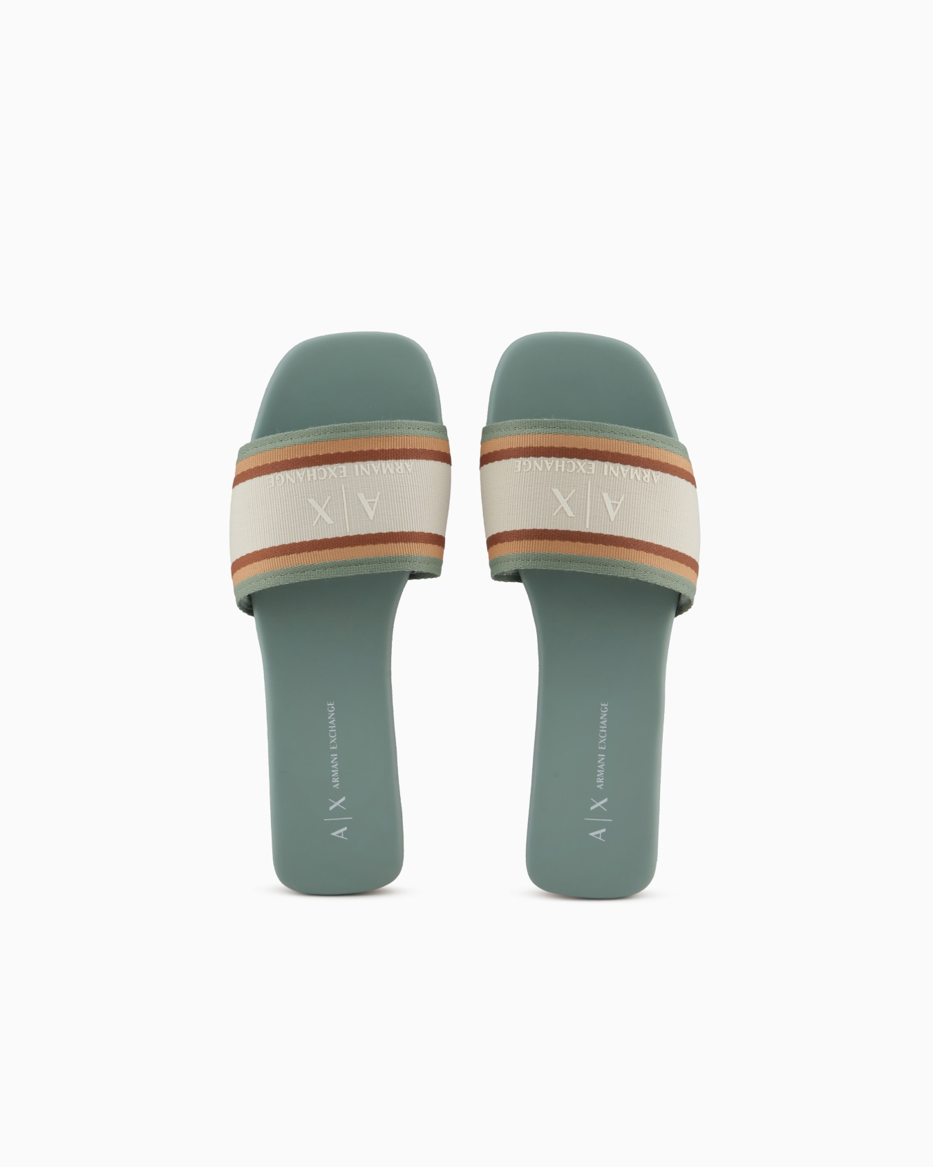 Slippers with contrasting band and logo Slide 2