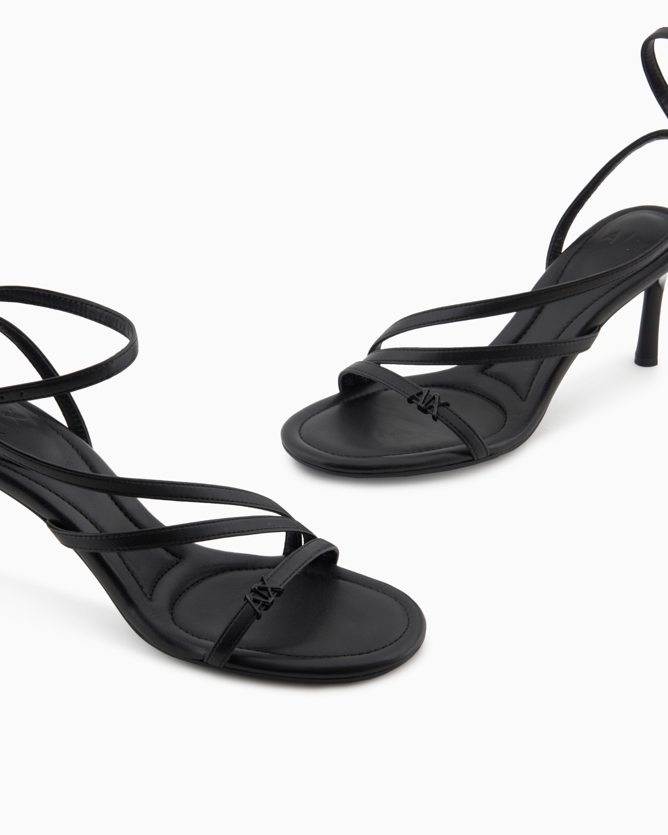 Heeled sandals with straps Slide 4