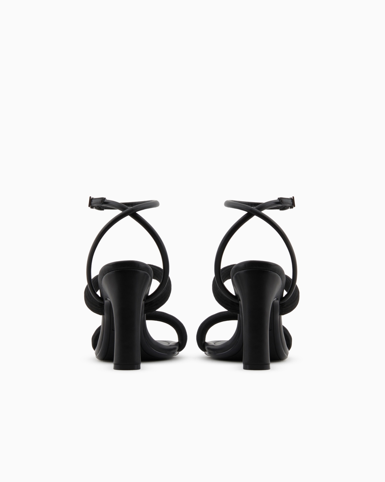 Heeled sandals with straps Slide 3