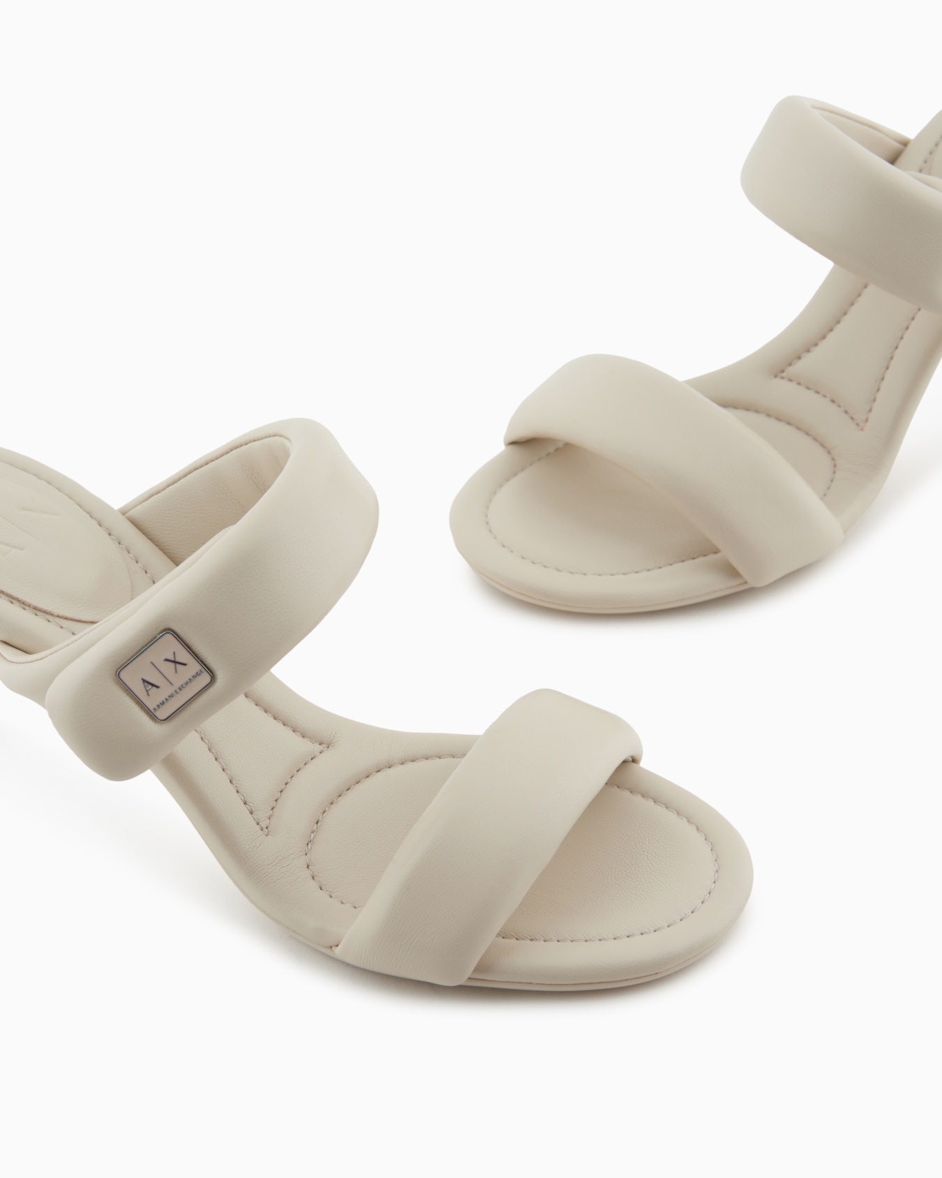 Heeled sandals with two straps Slide 4