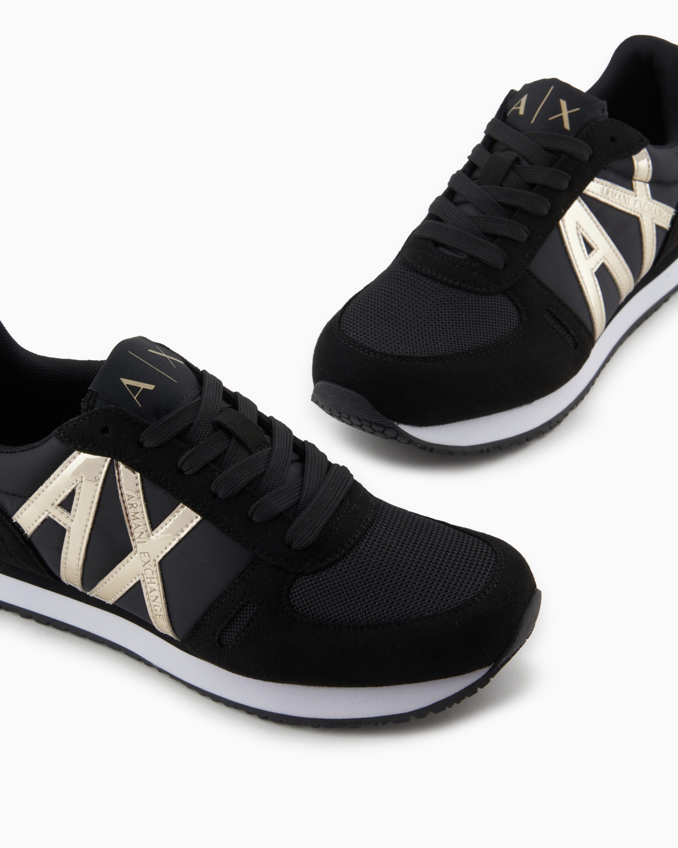 Zapatillas de microfibra con logo. Diapositiva 4