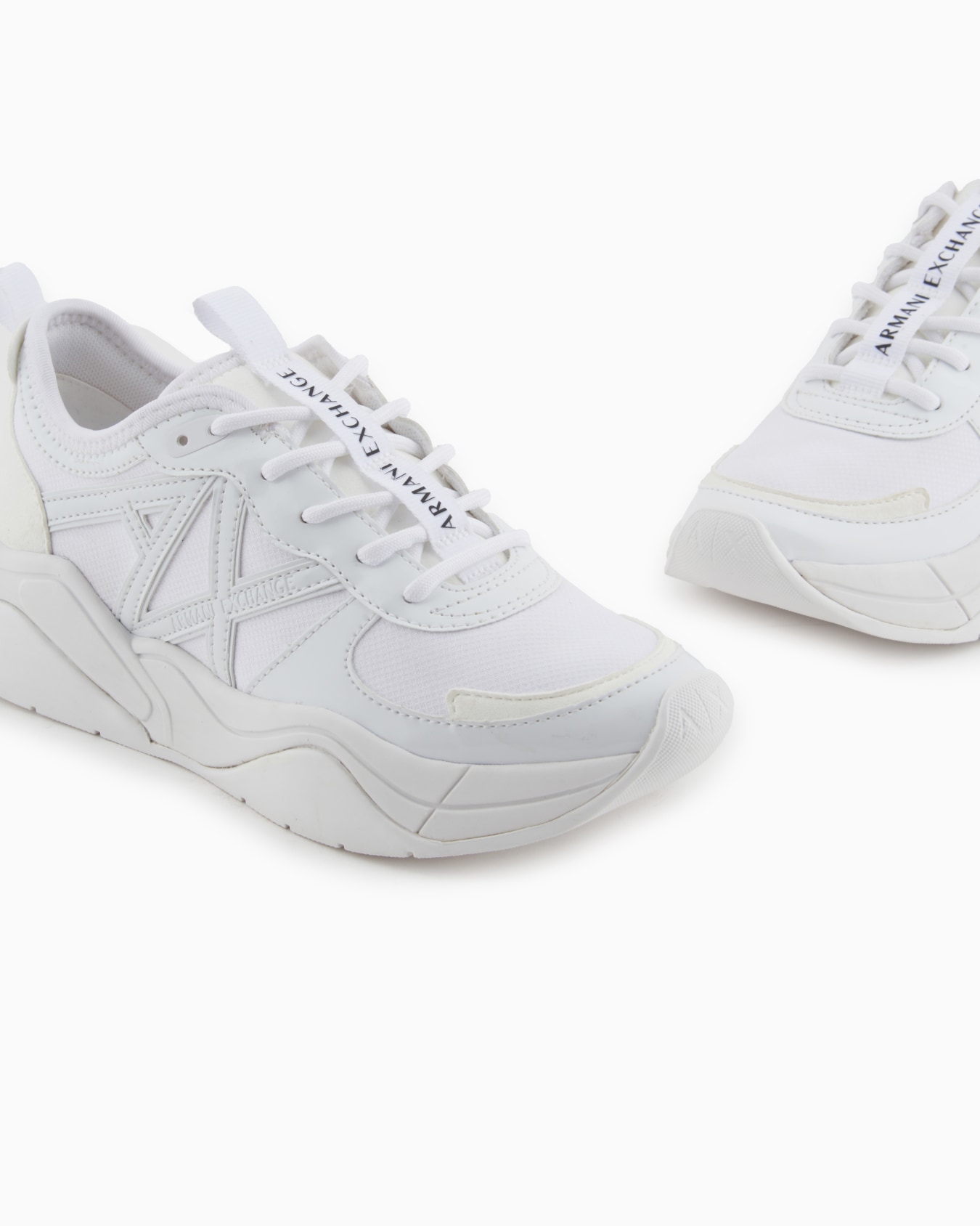 Chunky sneaker with high-top mesh upper and logo  Slide 4