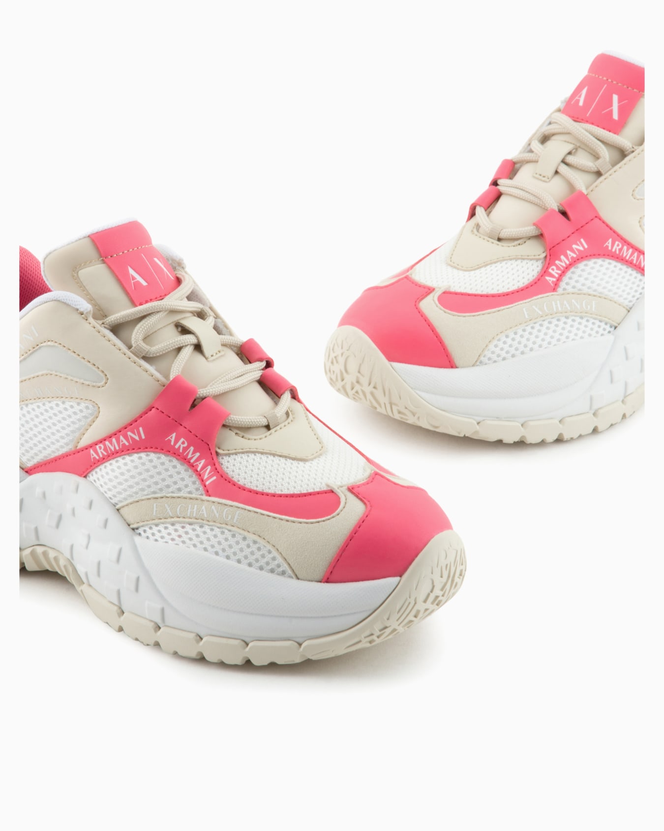 Chunky sneakers with contrasting inserts Slide 4
