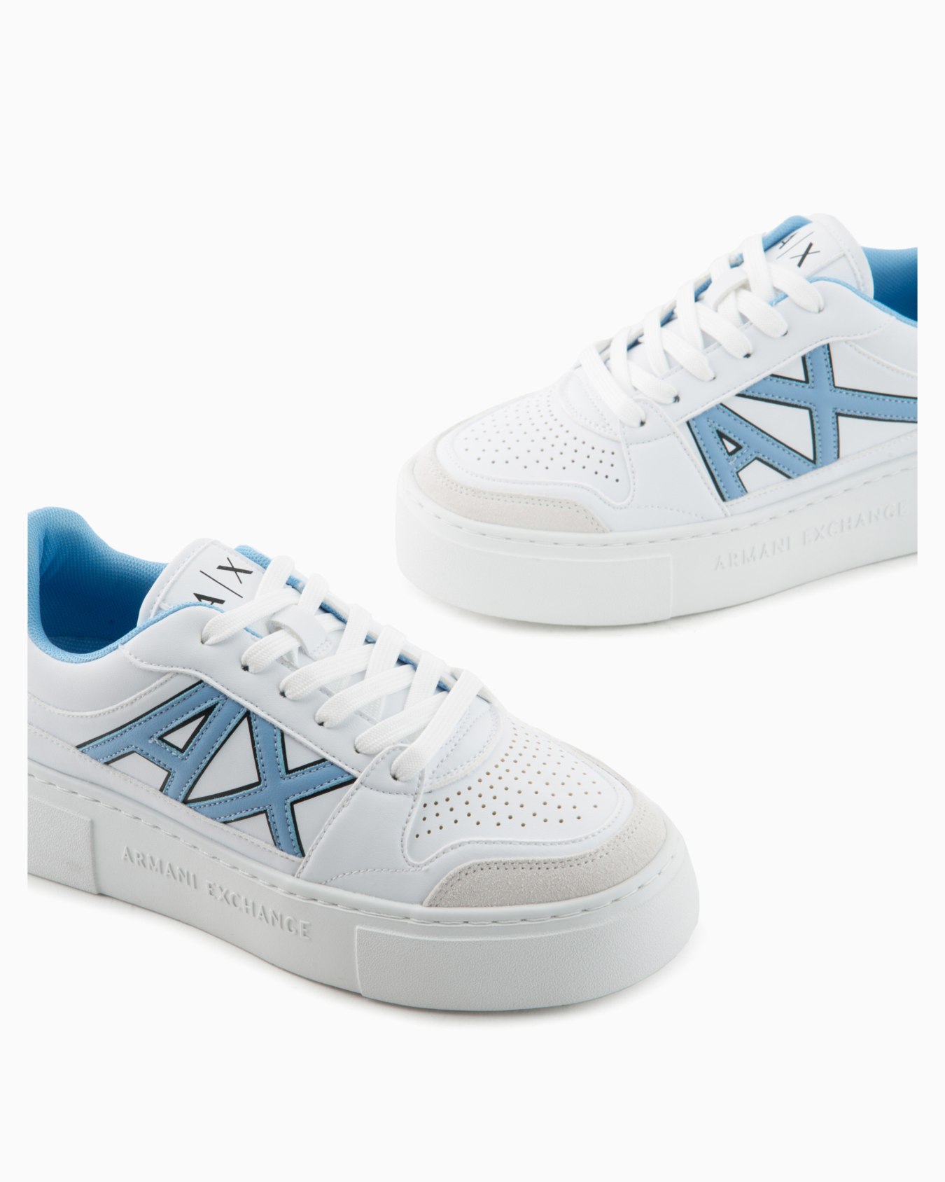 Sneakers with logo Slide 4