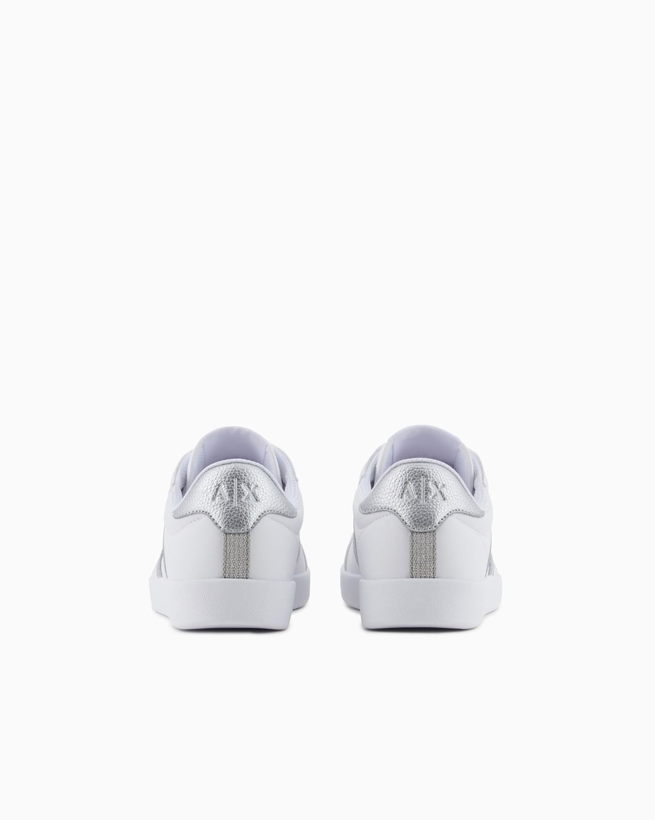 Zapatillas con bandas laterales en contraste Diapositiva 3