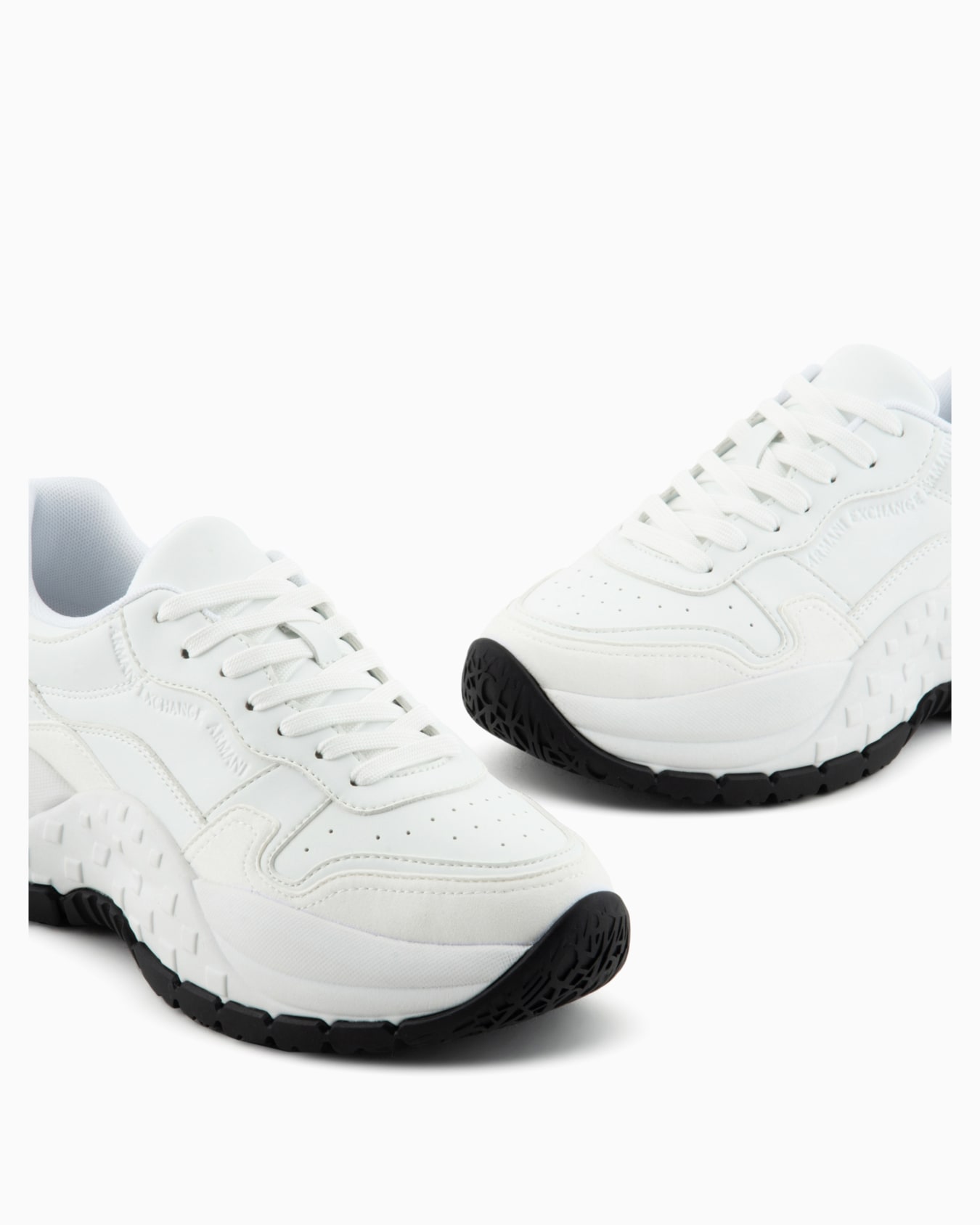 Chunky sneakers with contrasting sole Slide 4