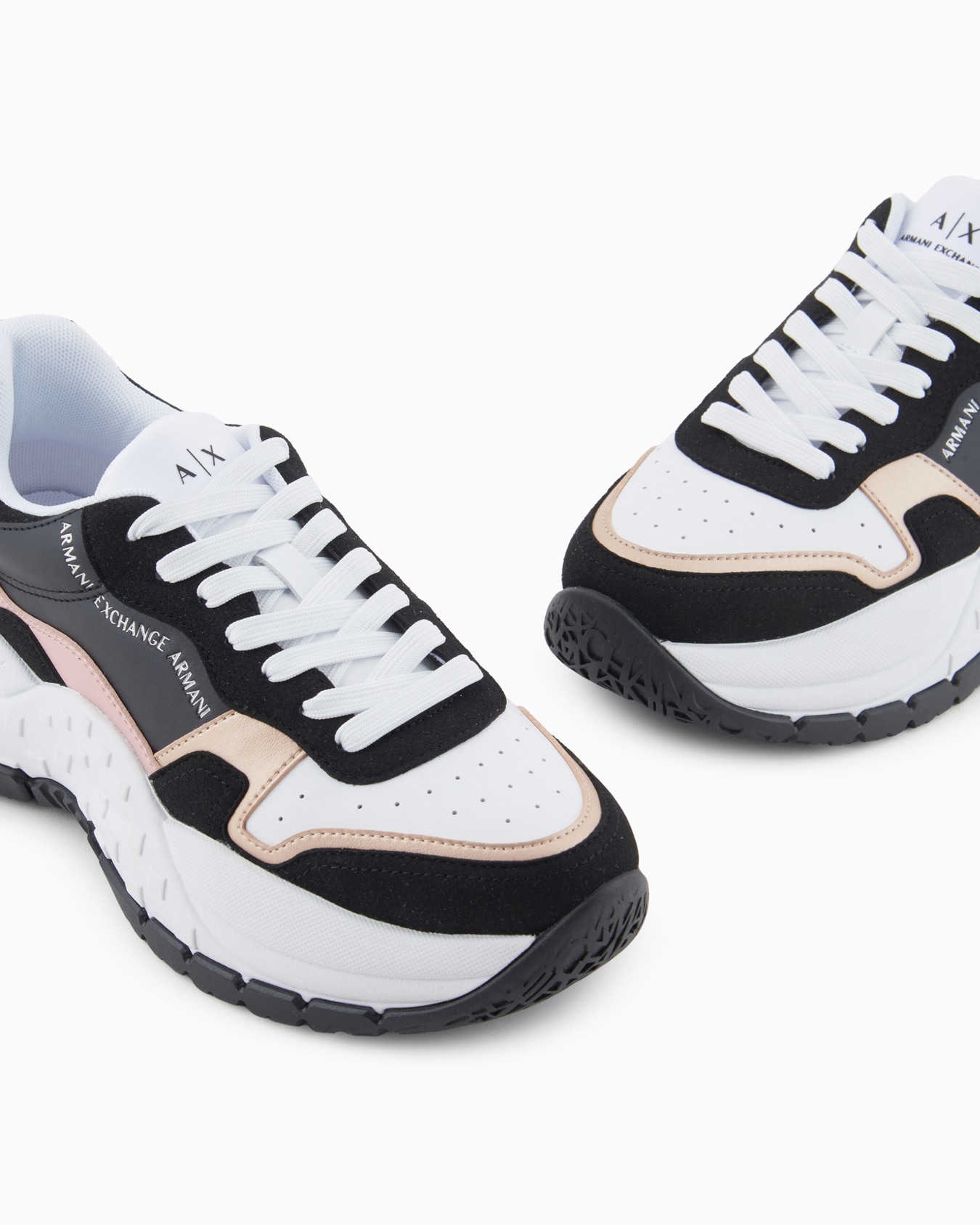 Chunky sneakers with contrasting sole Slide 4