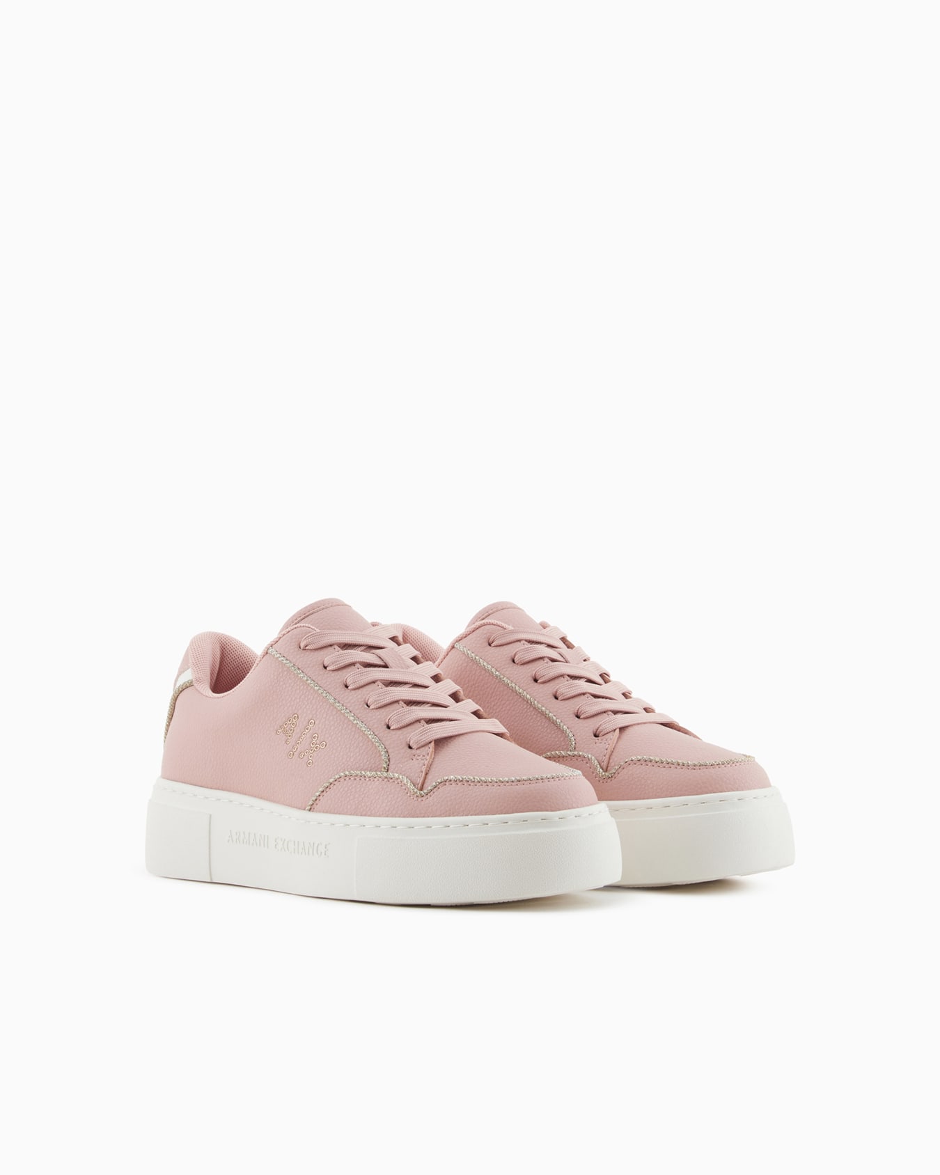 Sneakers with rope piping Slide 1