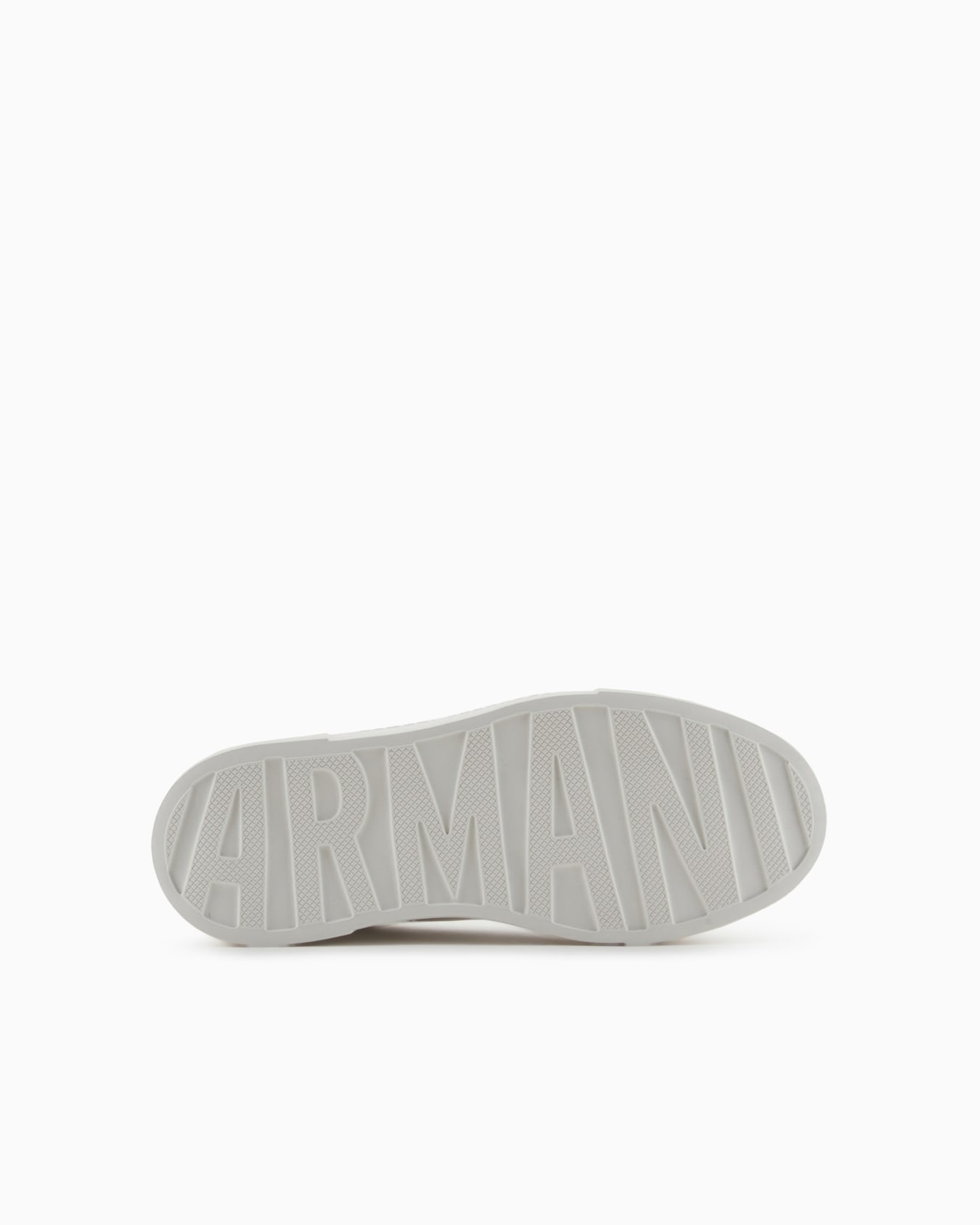 Zapatillas de suela alta con logo de nombre. Diapositiva 5