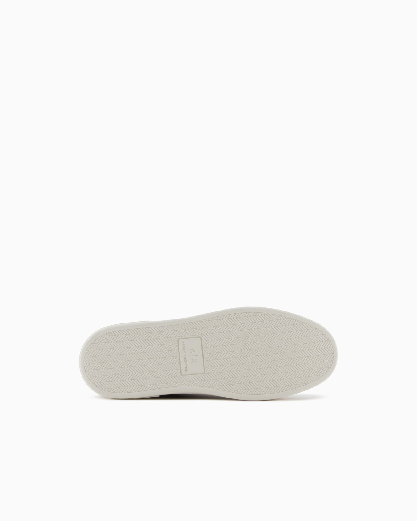 Sneakers with matching embroidered logo and metal detail Diapositiva 5