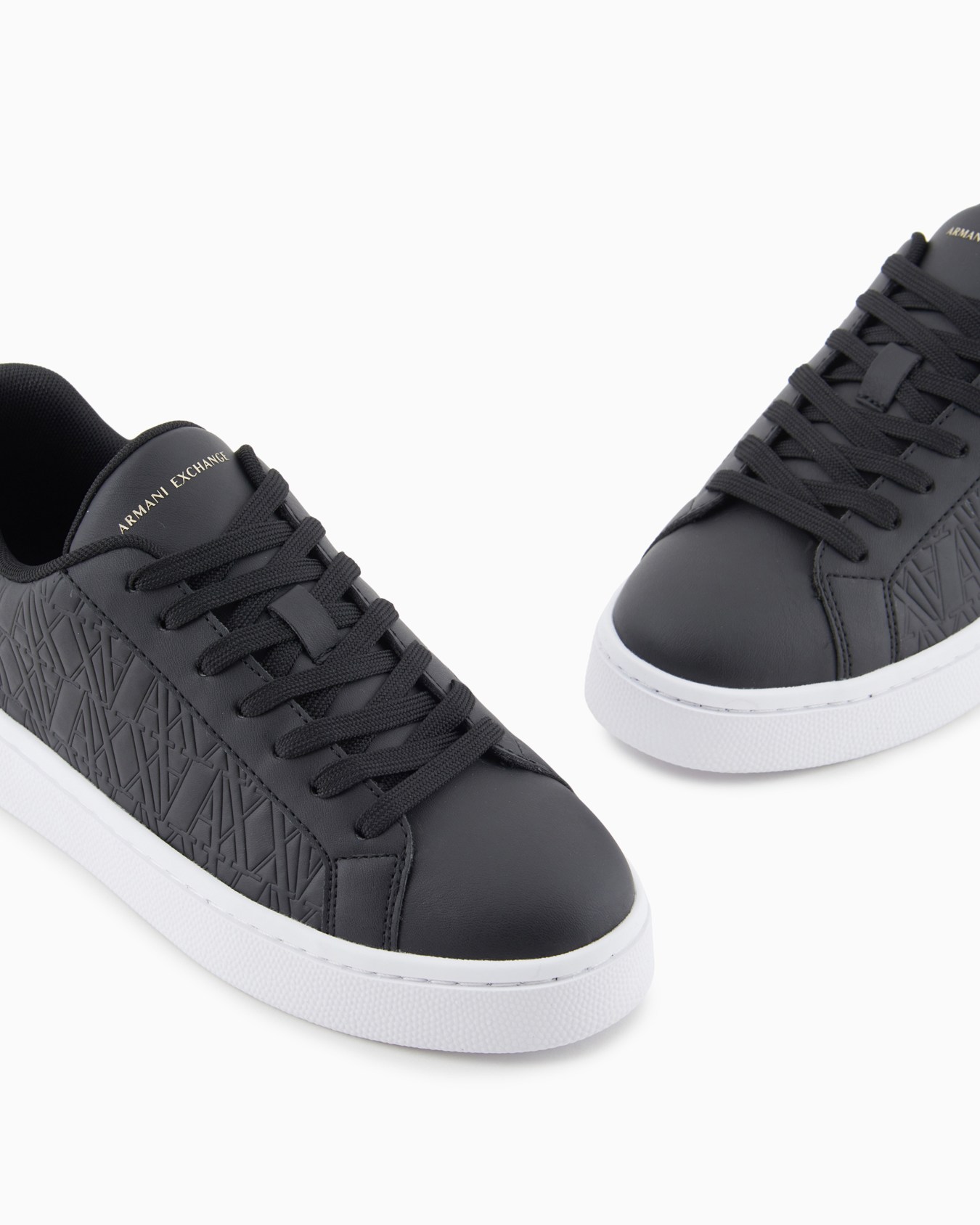 Sneakers basse con dettaglio metallico Slide 4