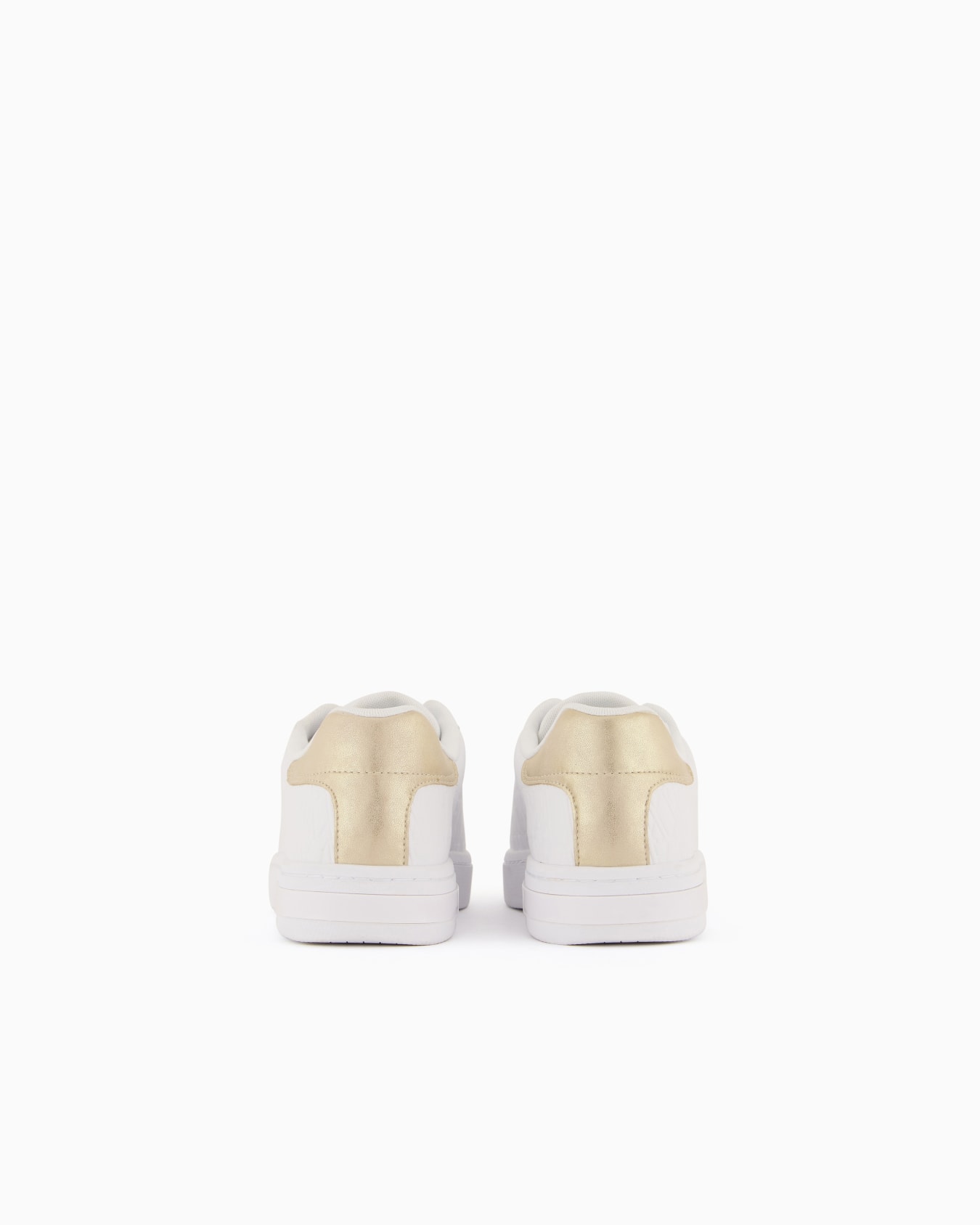 Low sneakers with metallic detail Slide 3