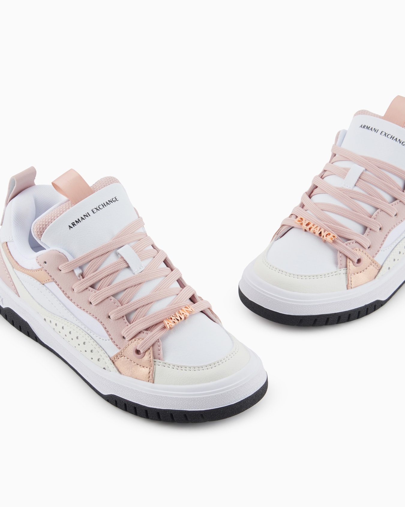 Sneakers with metal details and logo Slide 4