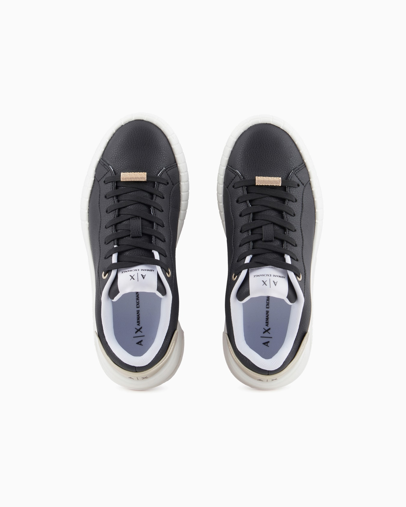 Sneakers with laces and logo Slide 2