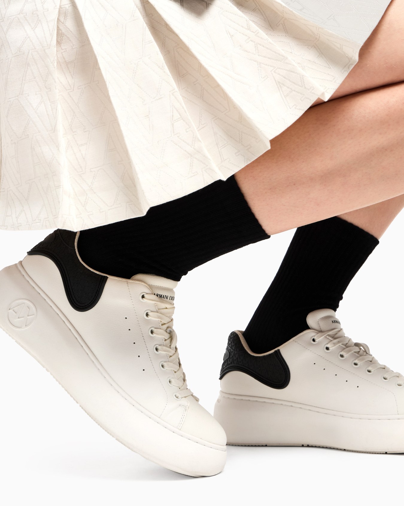 Sneaker mit hoher Sohle Folie 6