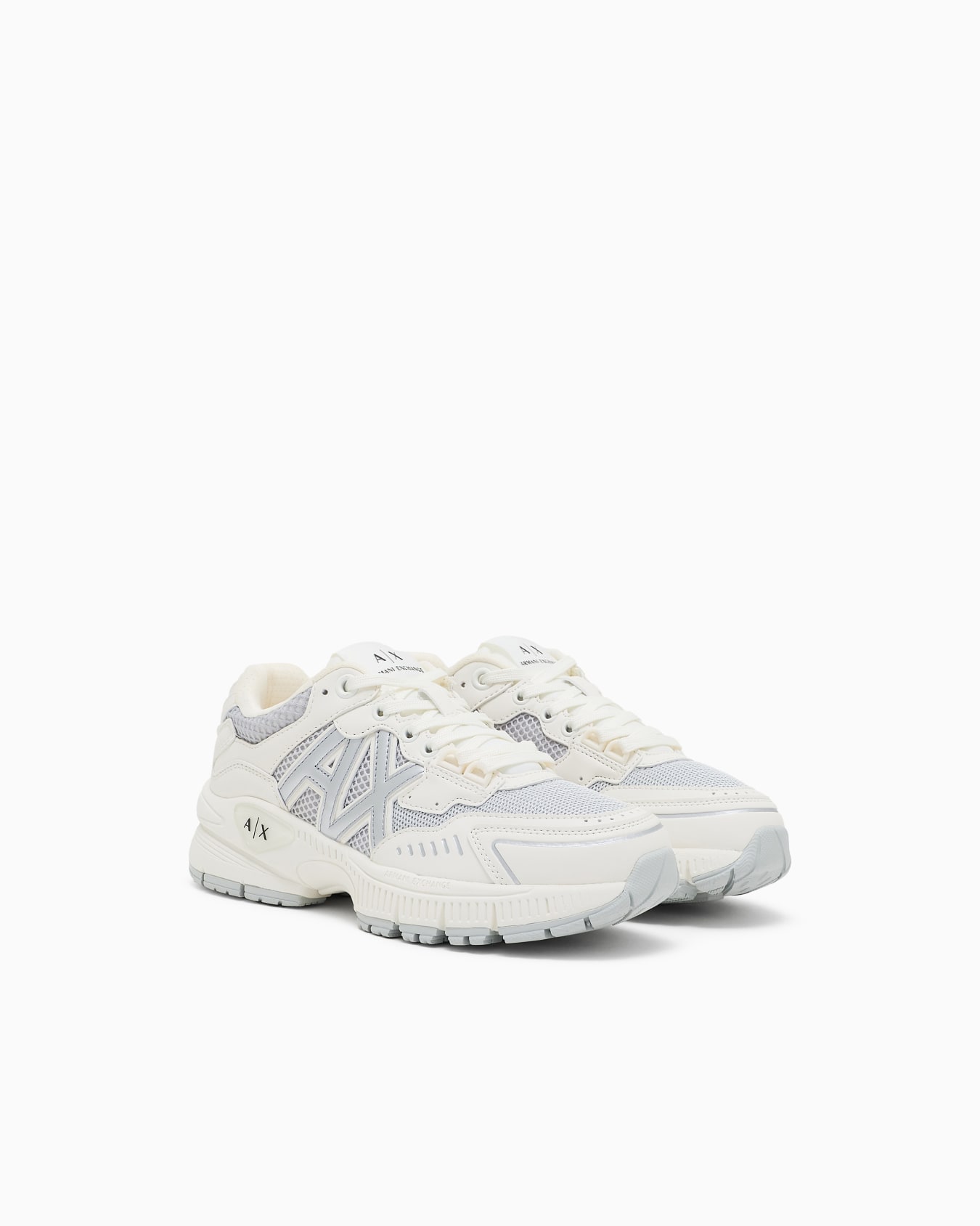 Chunky sneakers with contrasting inserts Slide 1