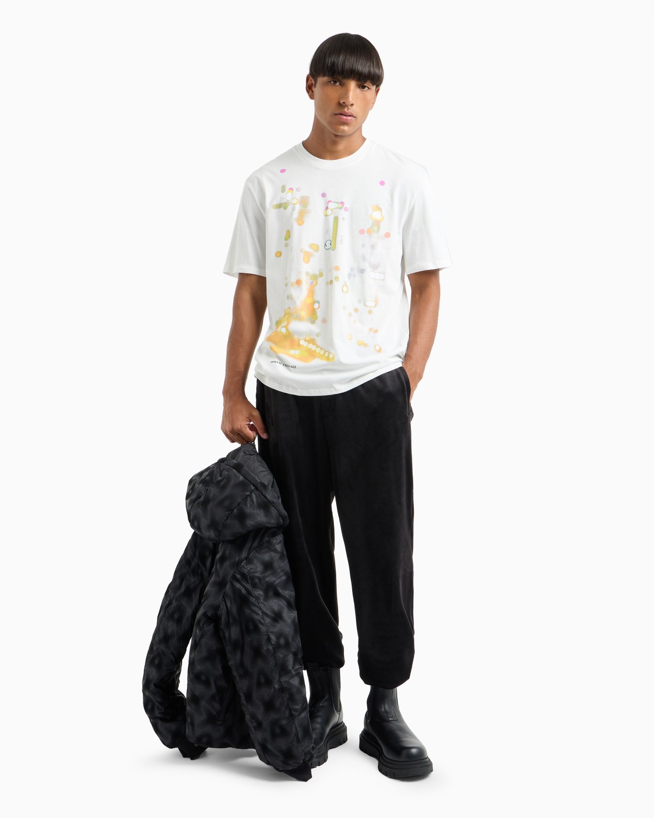 Camiseta regular fit con estampado abstracto en algodón orgánico  Diapositiva 3