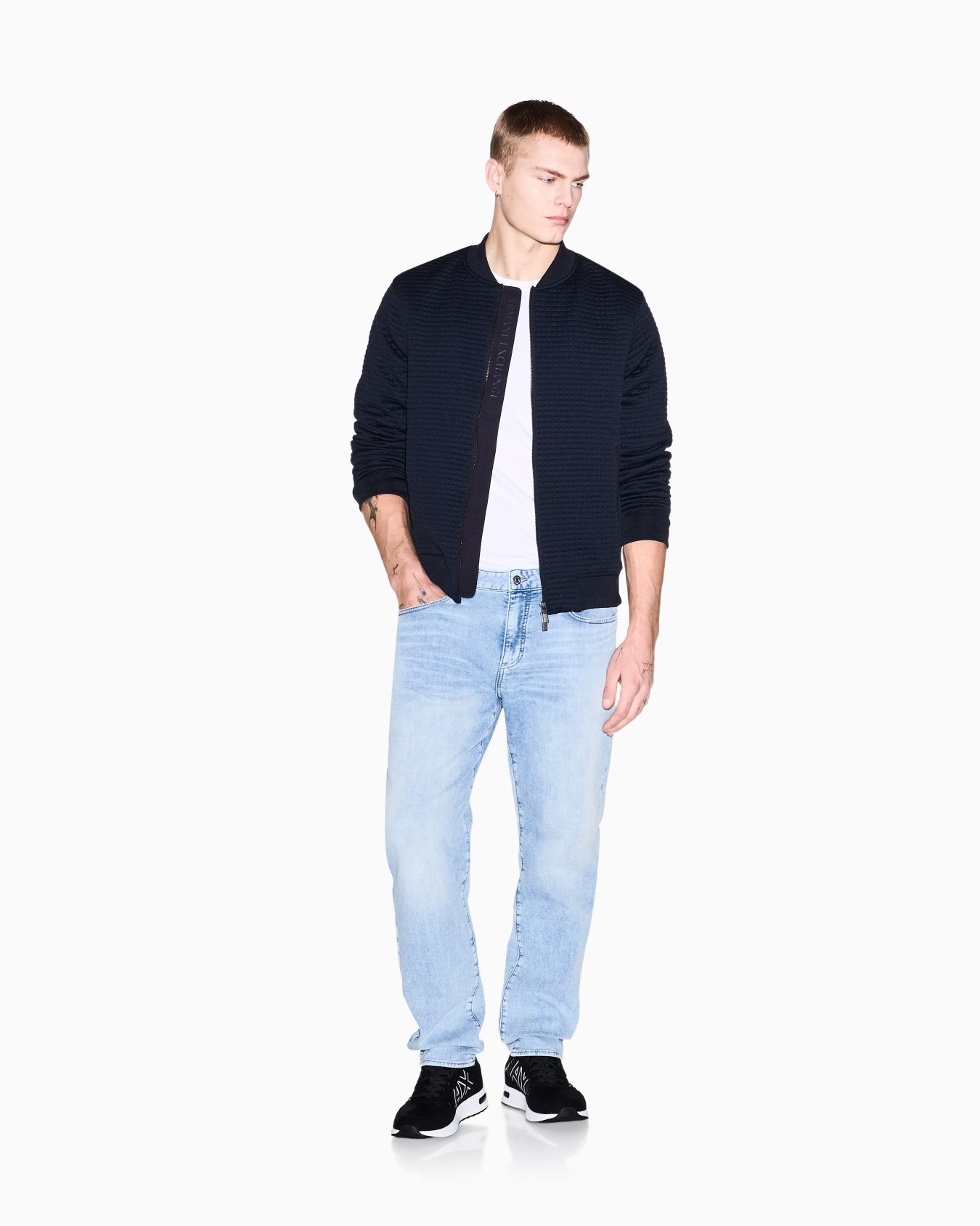 Jean en denim de coton léger Diapositive 1