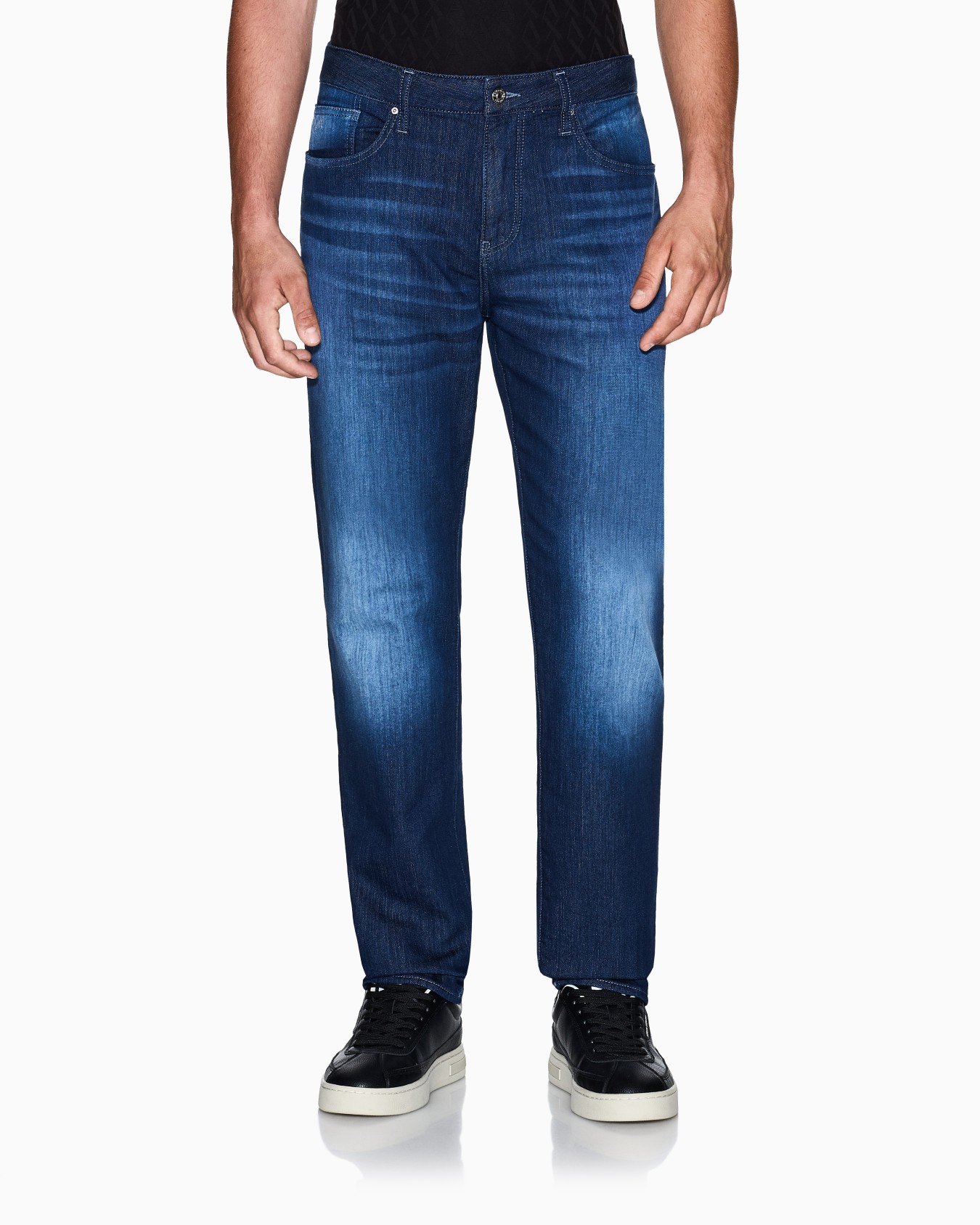 Lightweight cotton denim jeans Slide 3