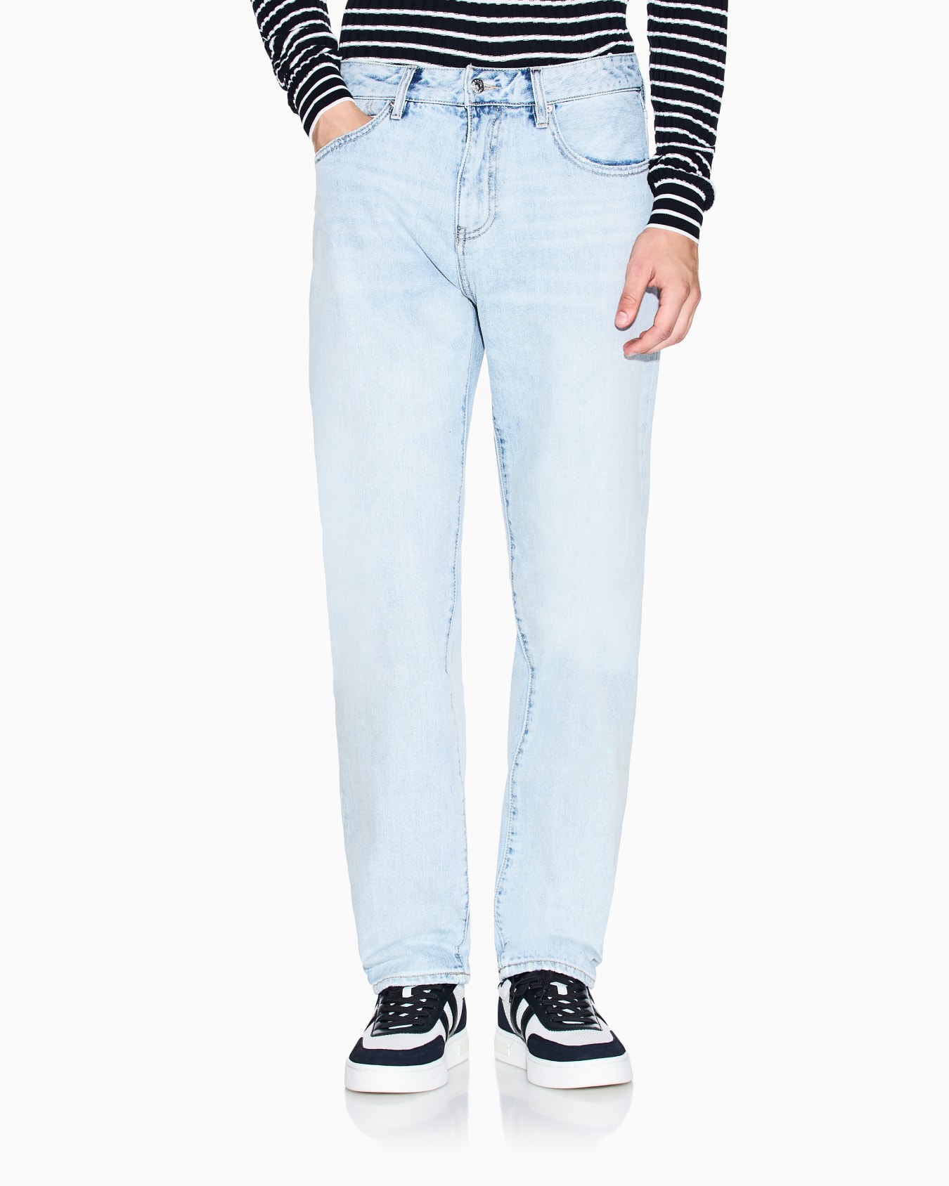 Slim-fit denim jeans Slide 4