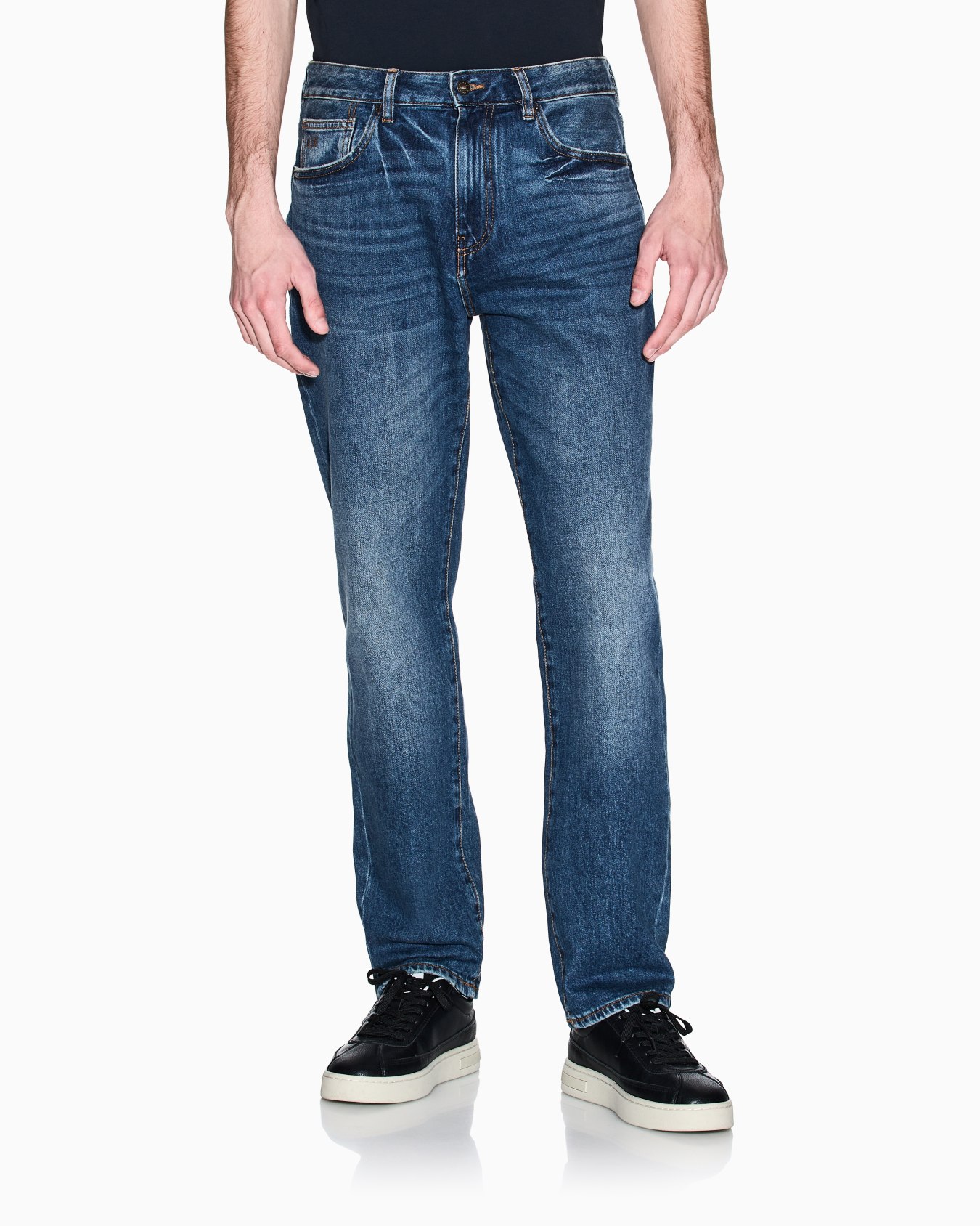 Slim-fit denim jeans Slide 3