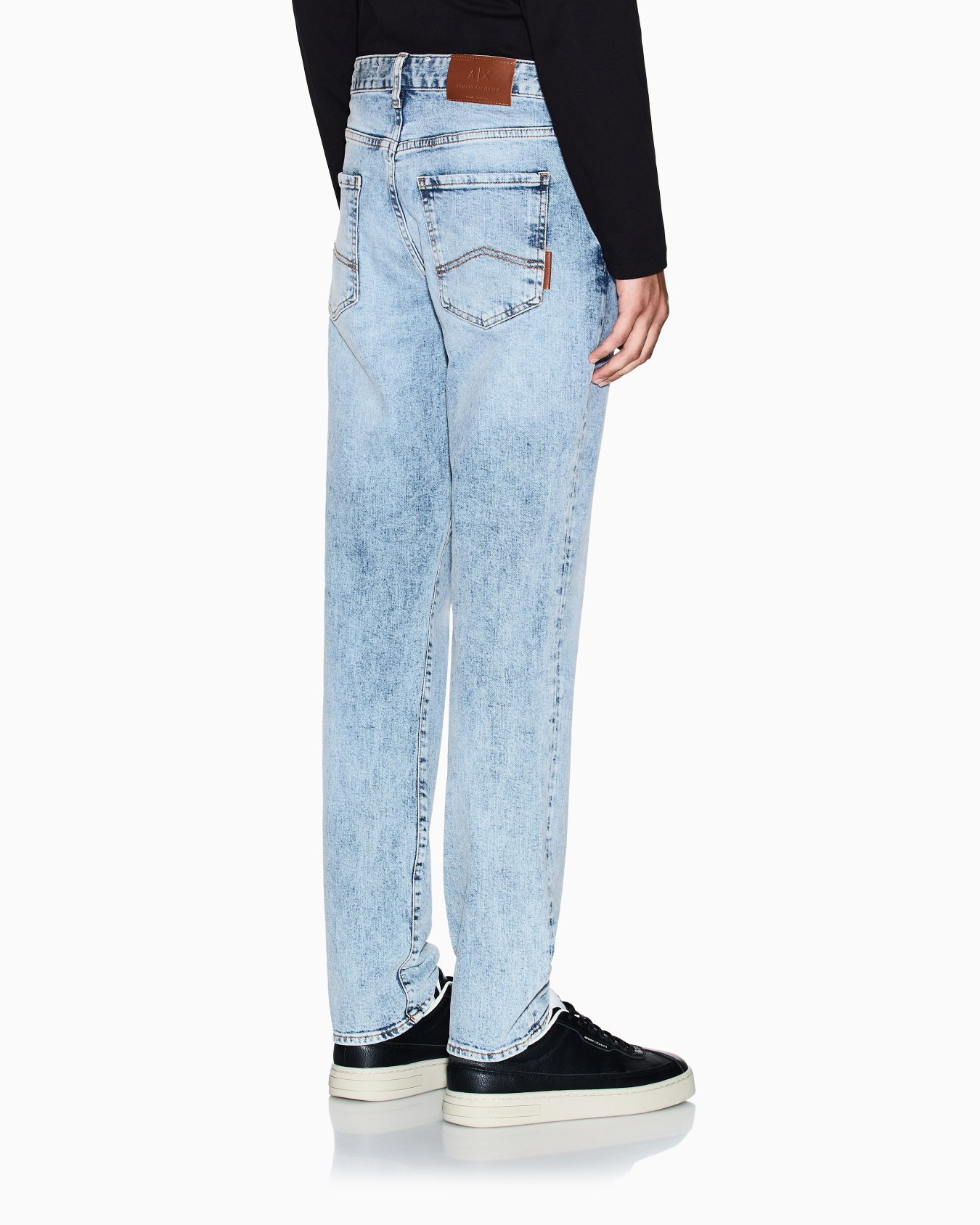Vaqueros slim fit en denim elástico Diapositiva 2