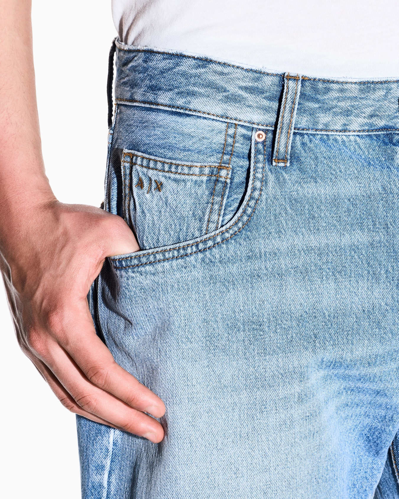 oversized fit 5 pockets denim pant in washed cotton Slide 6