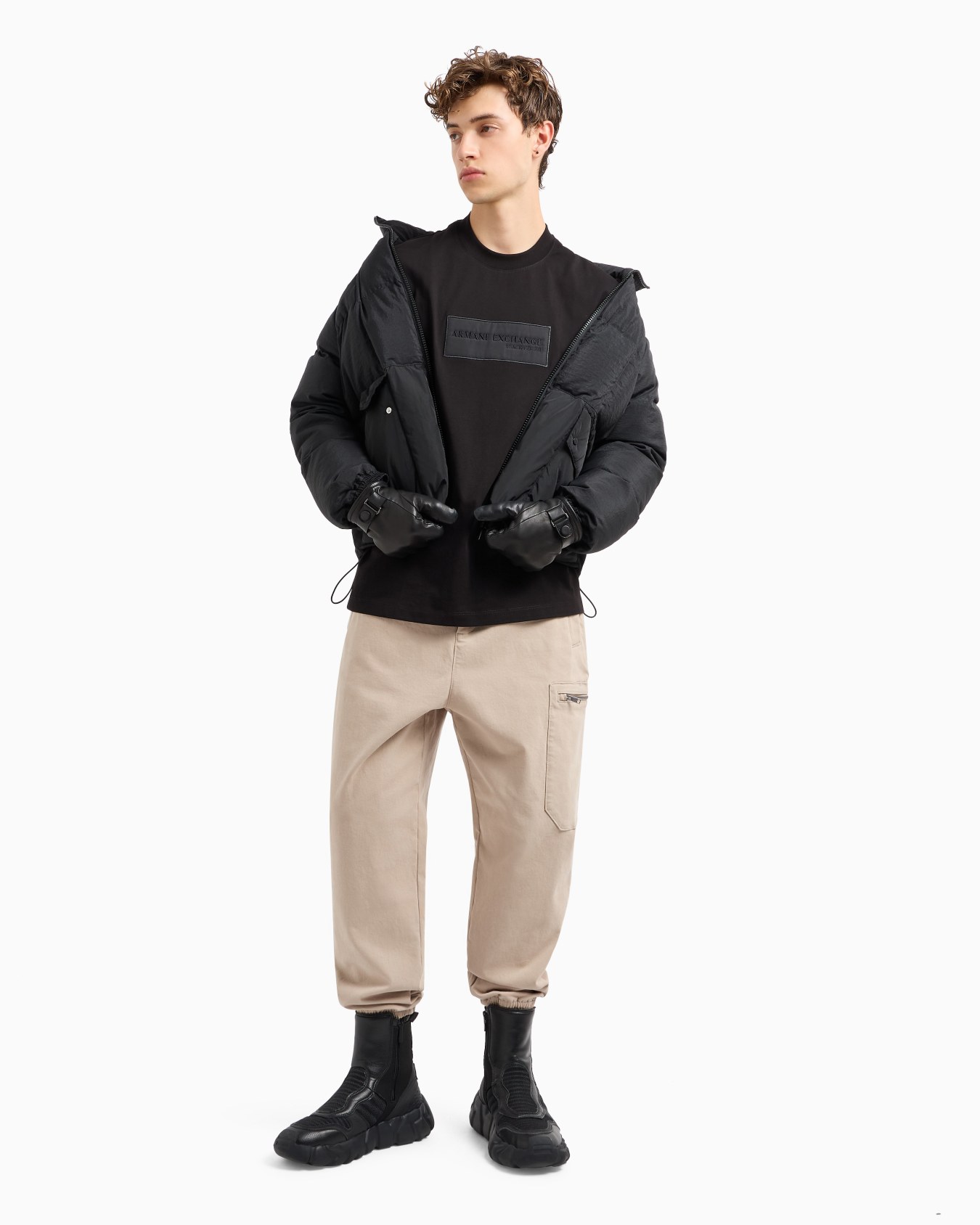  Relaxed fit T-shirt with logo application Slide 3