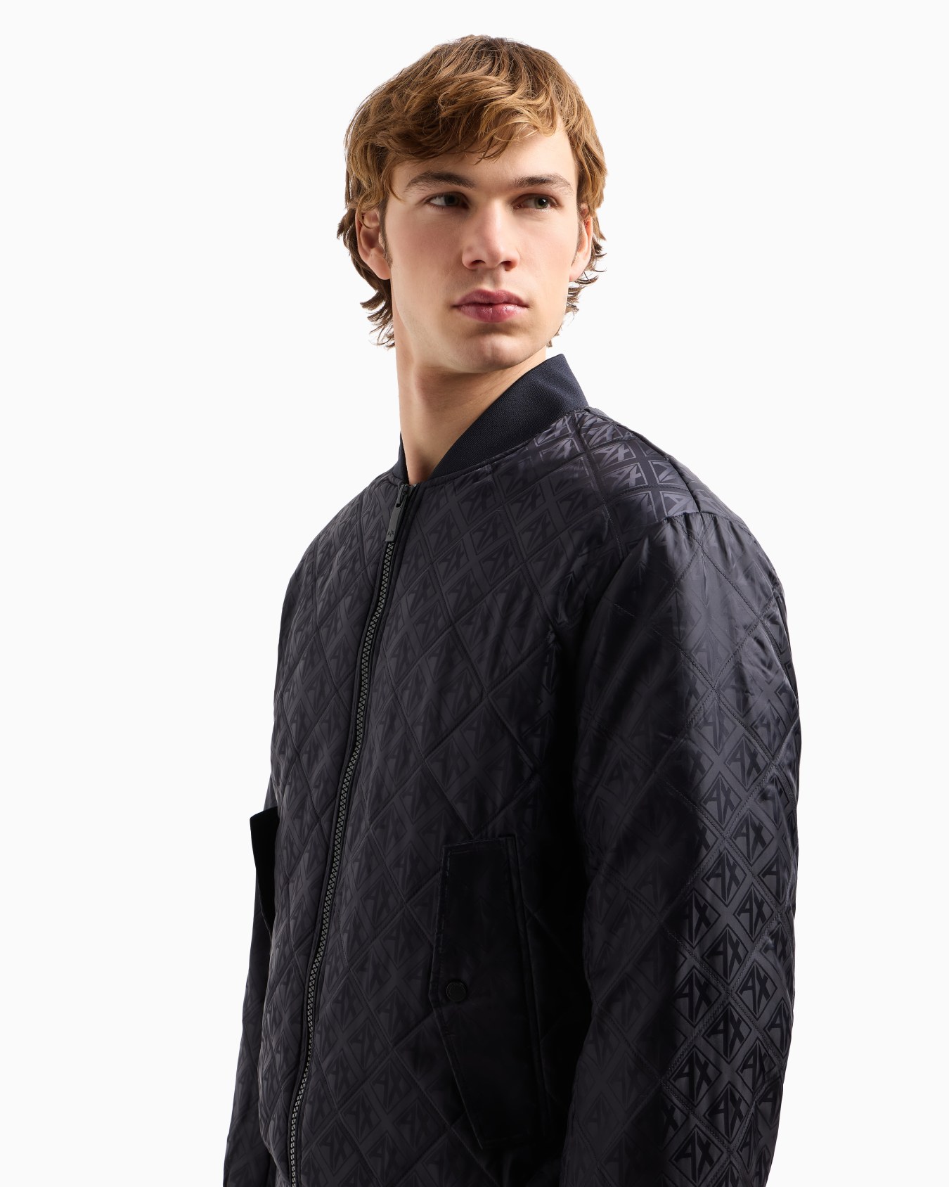 Quilted jacket with tone-on-tone logo Slide 4