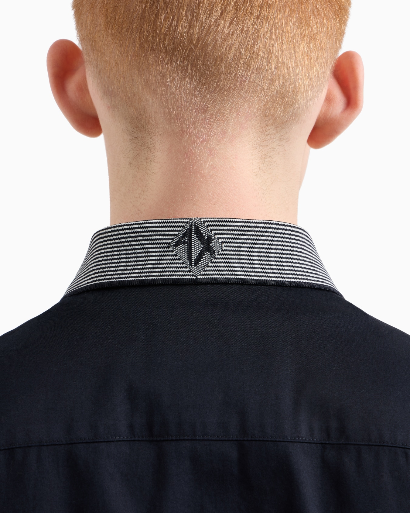 Slim fit stretch cotton shirt with contrasting collar Slide 5