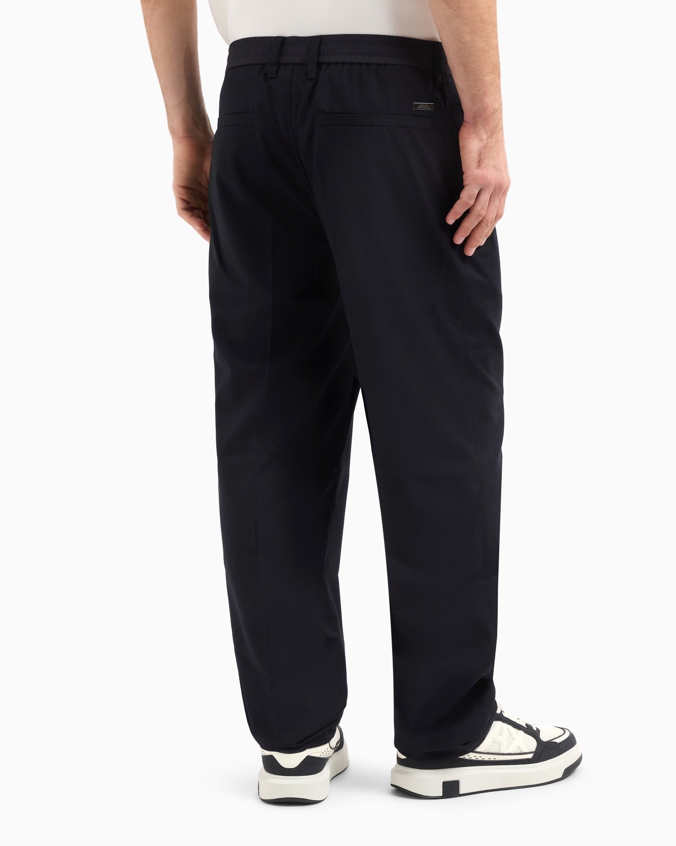 Pantalones de sarga de corte entallado Diapositiva 2