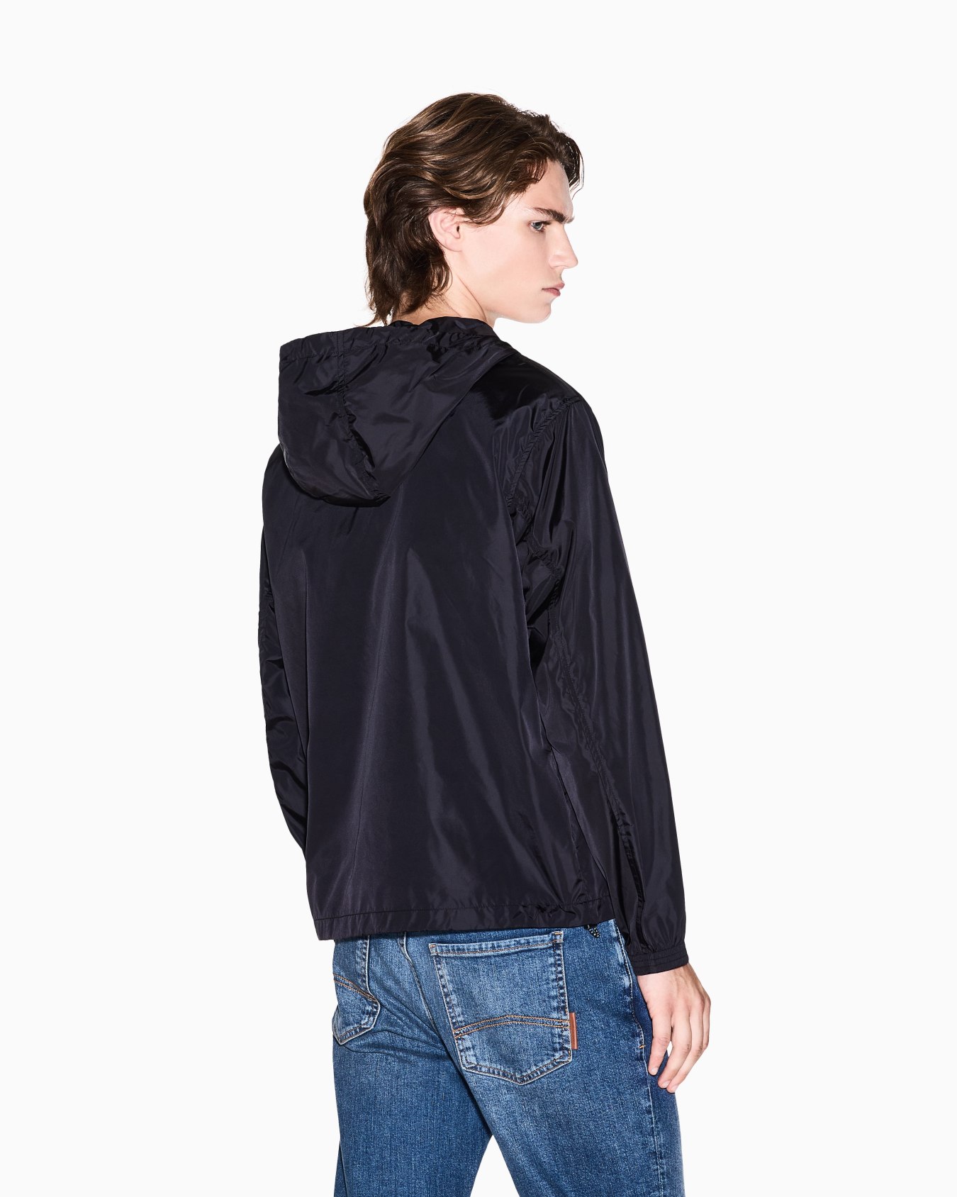 BLACK LOGO PATCH WINDBREAKER Slide 3