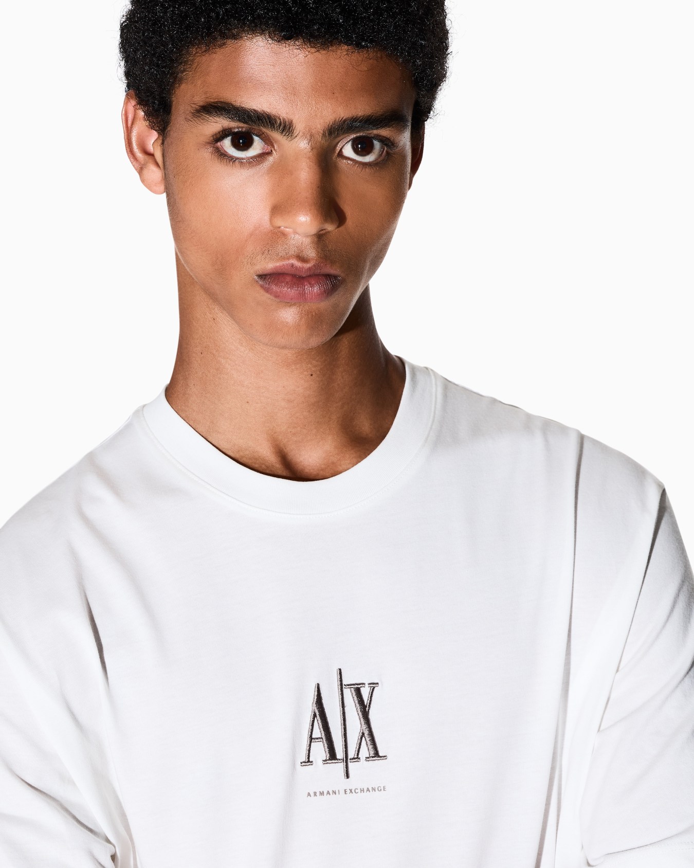 Regular fit T-shirt with embroidered logo Diapositiva 4
