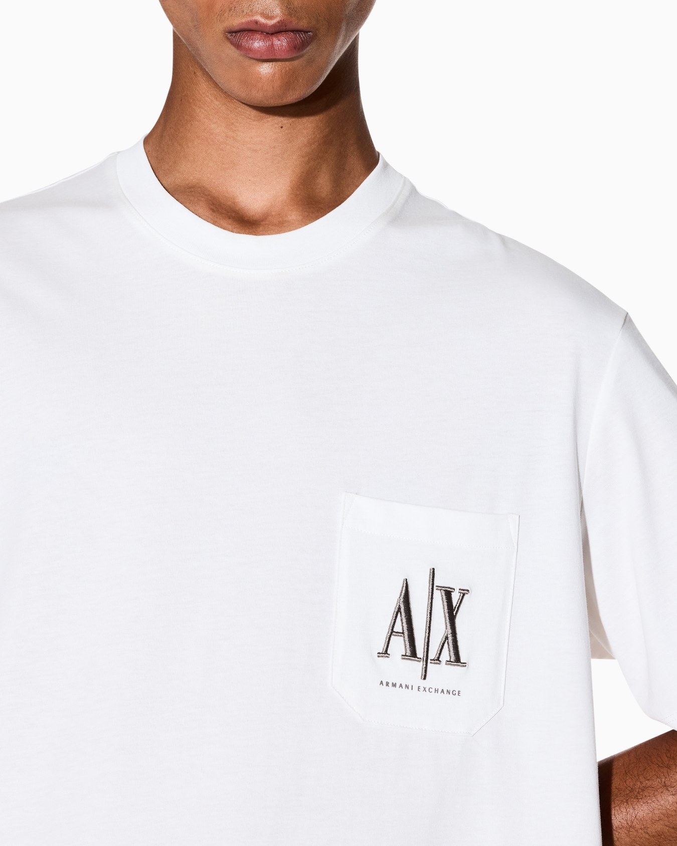 Regular fit T-shirt with pocket and logo Diapositive 4