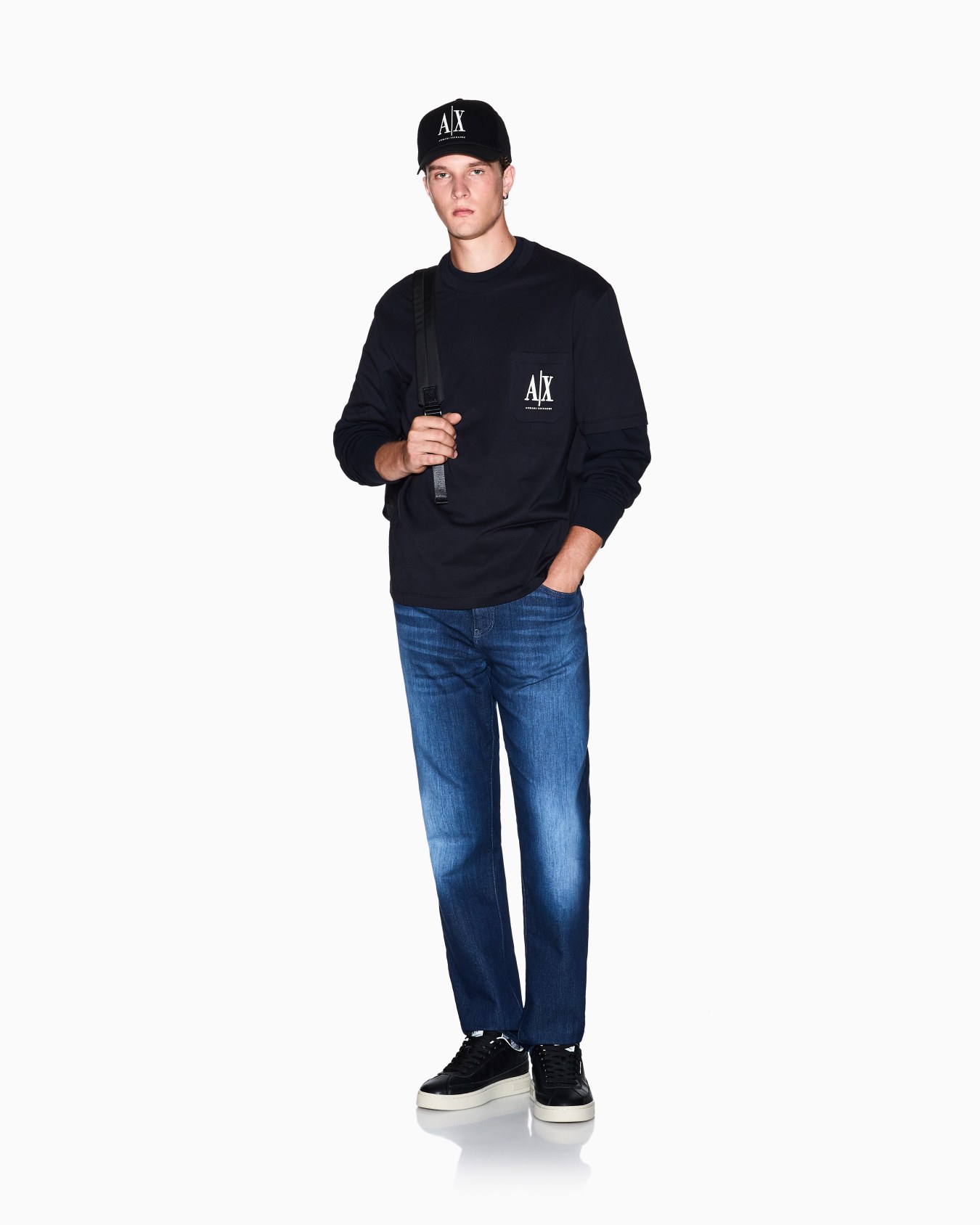 Regular fit T-shirt with pocket and logo Diapositive 1
