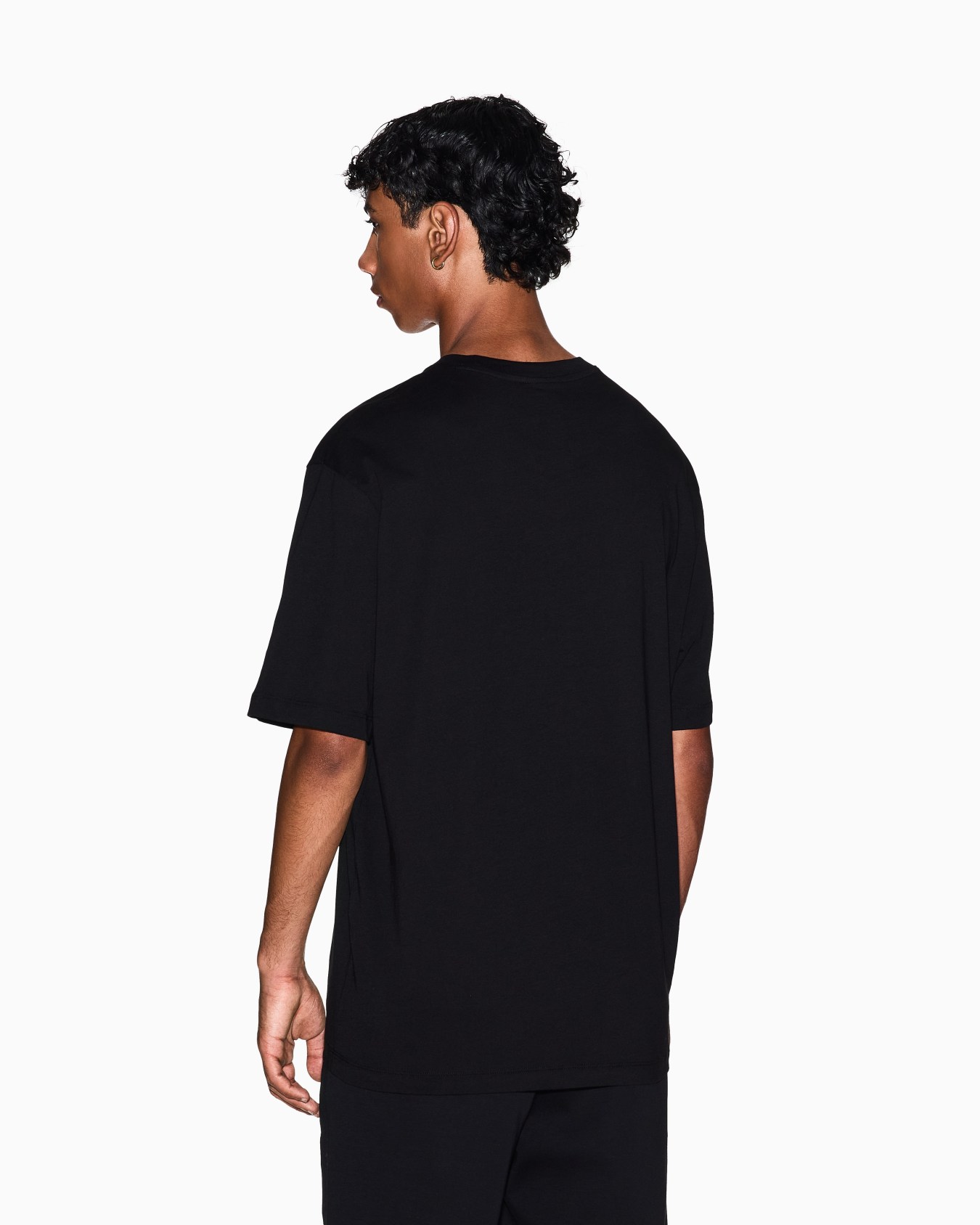 Regular fit T-shirt with pocket and logo Slide 3