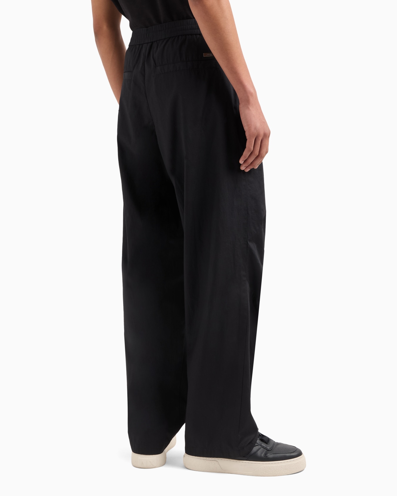 Oversized cotton trousers Slide 2