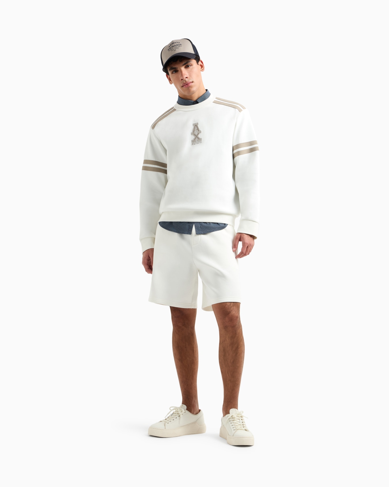 Crewneck sweatshirt with stripes and logo Slide 1