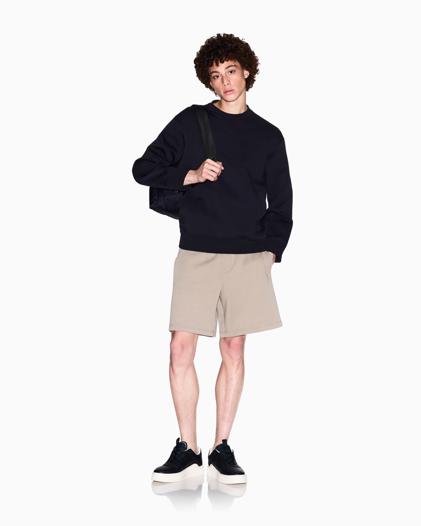 Basic Bermuda in stretch fabric Slide 1