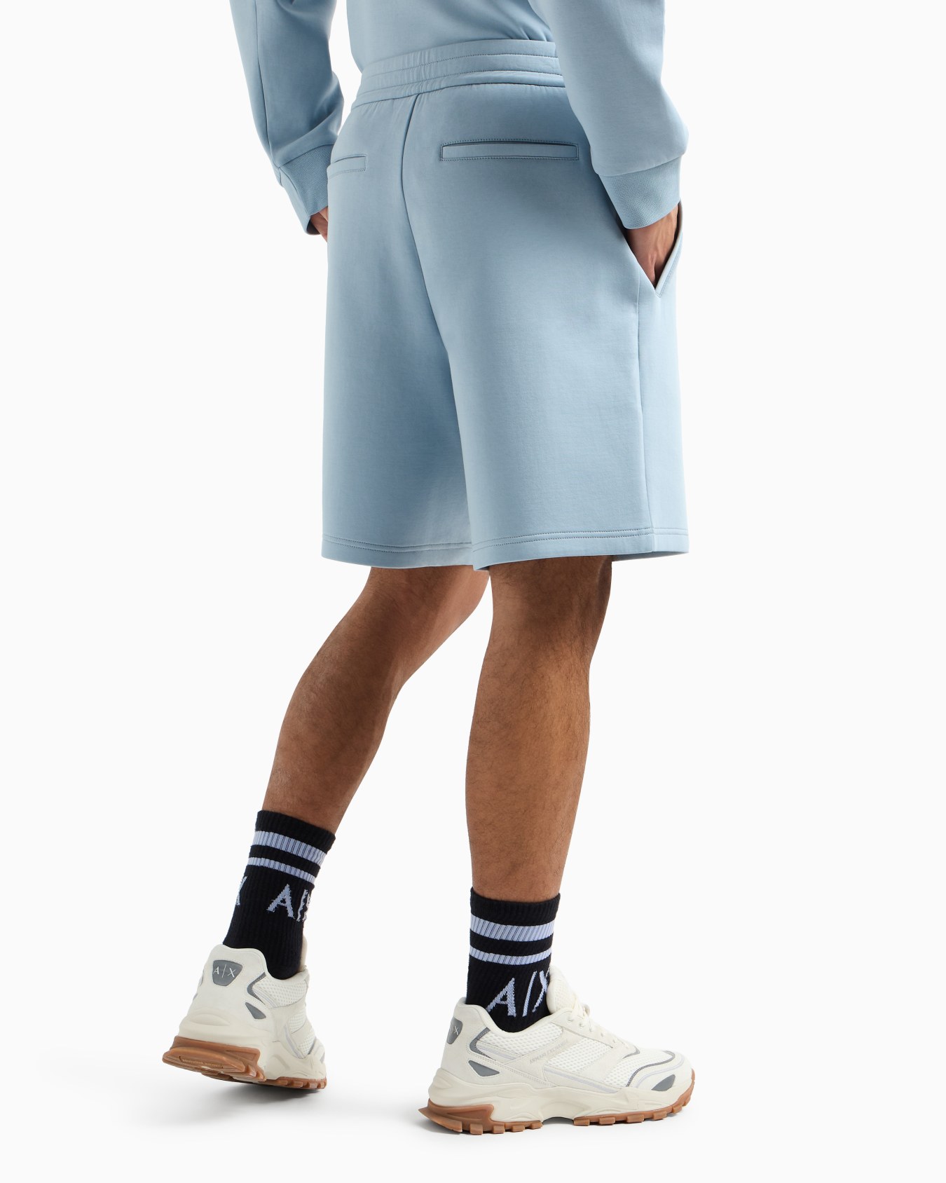 Basic Bermuda in stretch fabric Slide 2