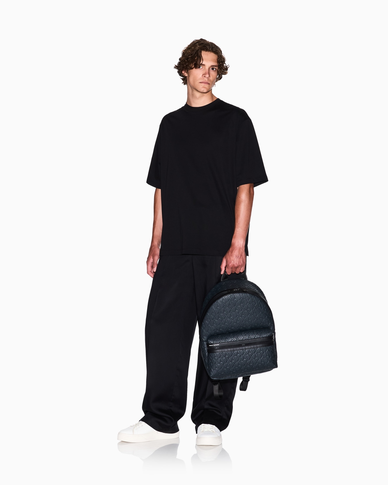Basic loose fit t-shirt Slide 1