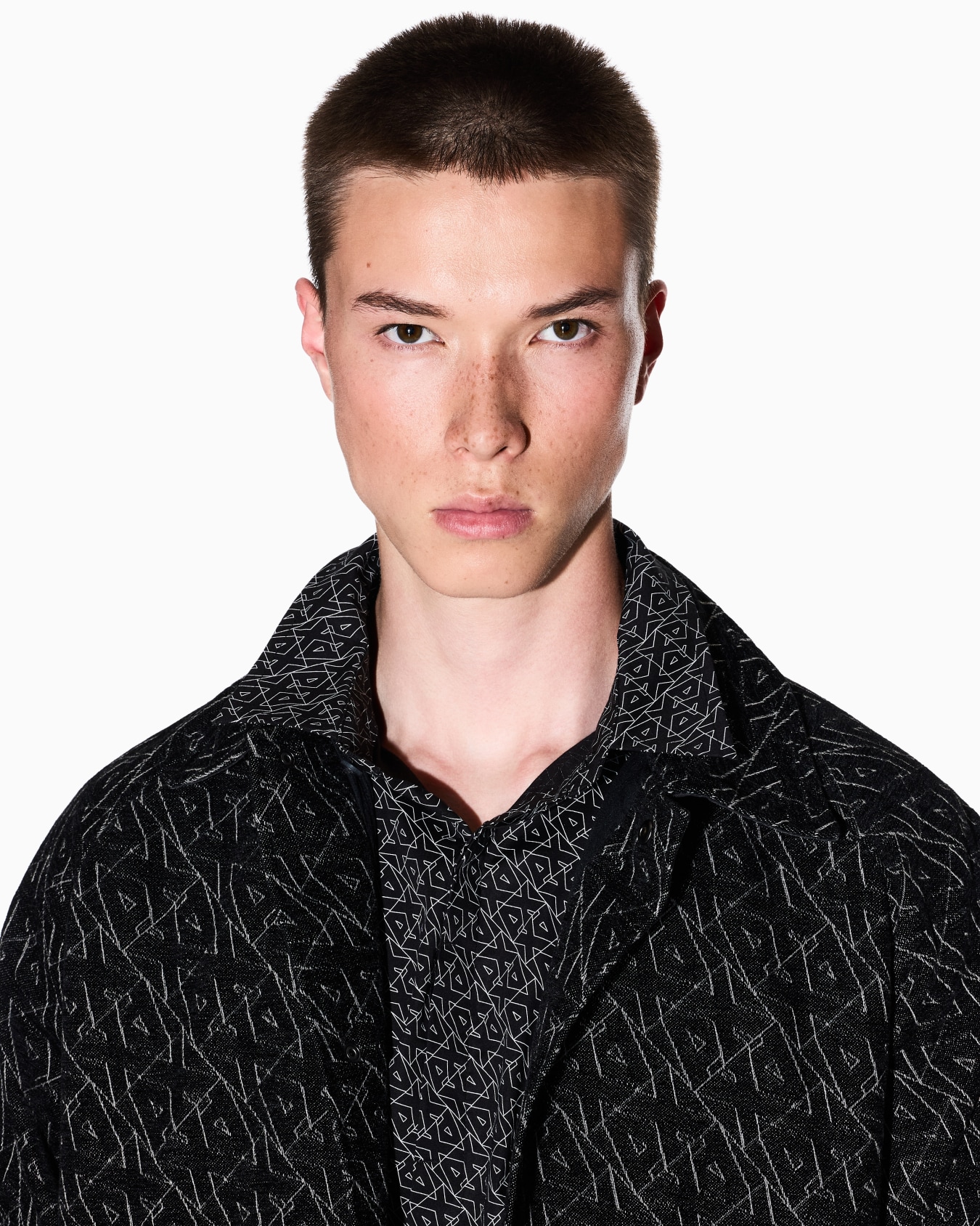 Slim fit micro-pattern shirt Slide 4