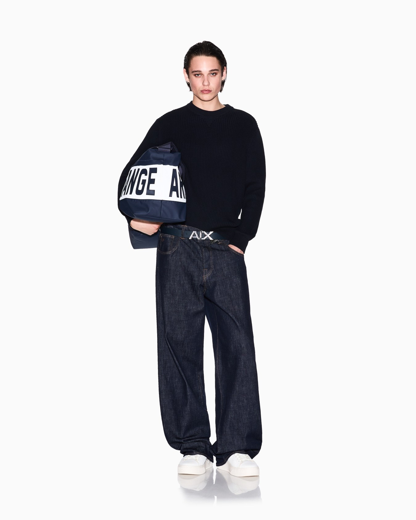 Ribbed cotton crew neck sweater Slide 1