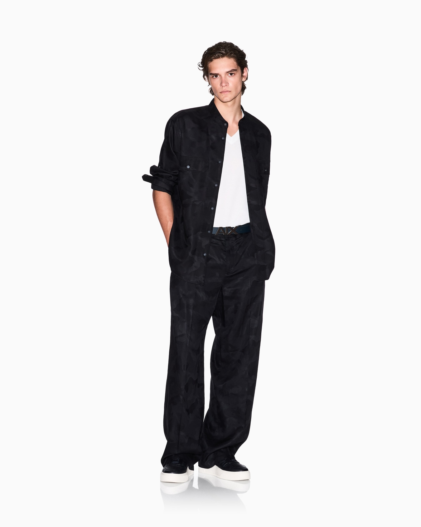 Slim fit T-shirt with V-neck Slide 1