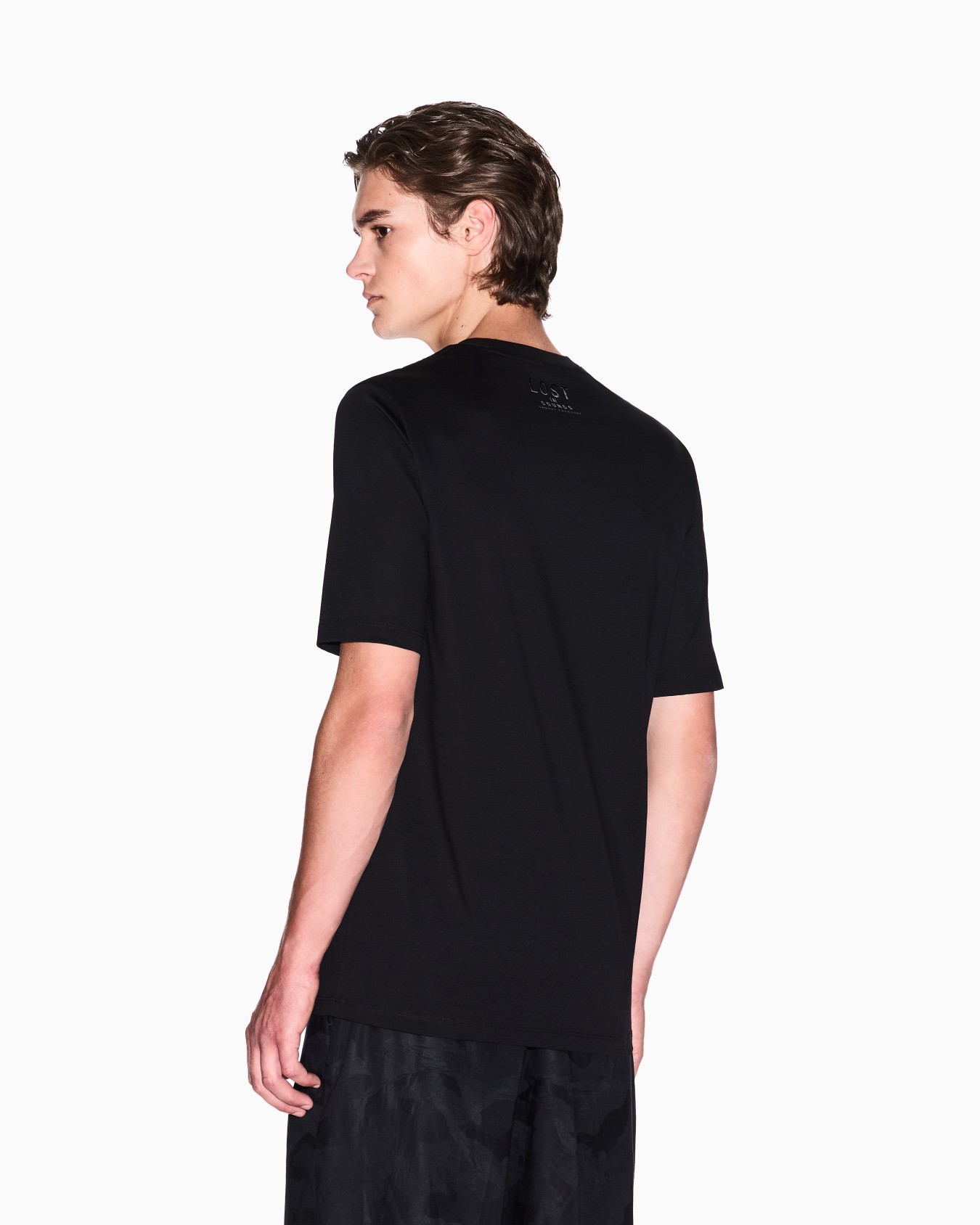 Slim fit T-shirt with V-neck Slide 2